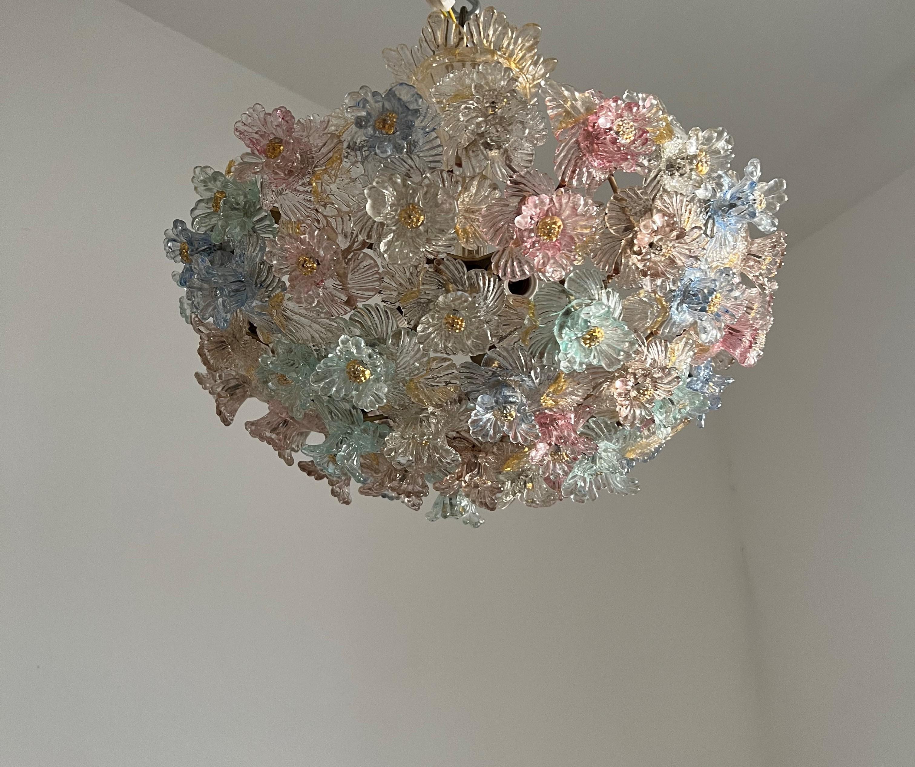 1940s FLower bascket Murano Glass Chandelier Attributed to Barovier & Toso In Good Condition In Merida, Yucatan