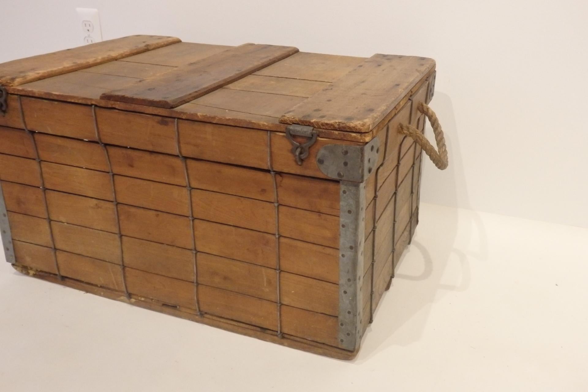 1940s Folk Art Wire with Slatted Wood Lidded Box or Storage Trunk For Sale 6