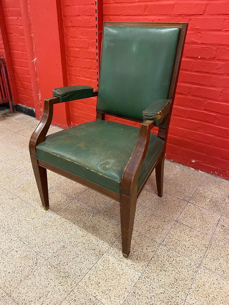 1940s French Art Deco Armchair in the Style of André Arbus In Fair Condition For Sale In Saint-Ouen, FR
