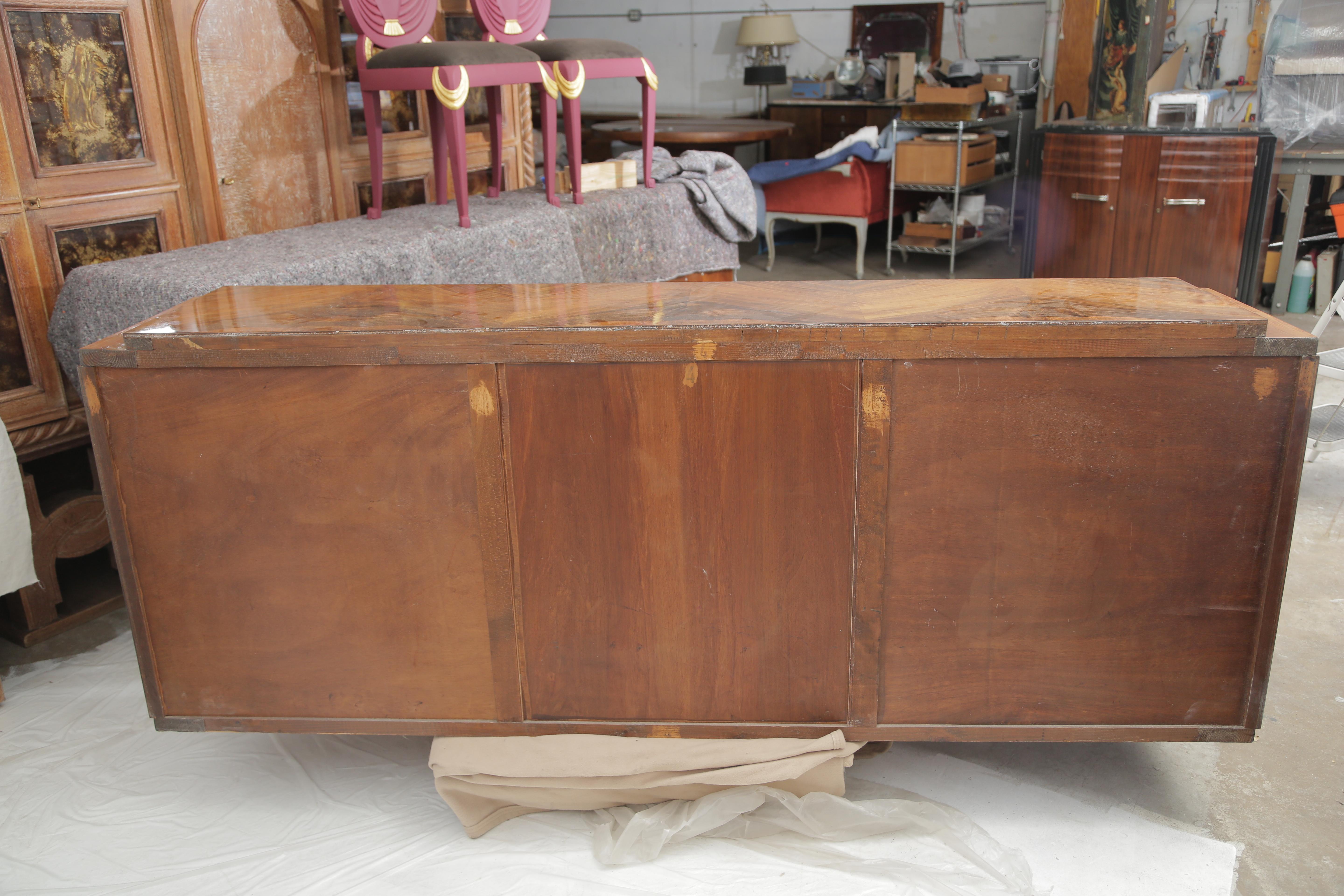 French Art Deco Blonde Mahogany Sideboard with Sycamore Veneer on the Inside 8
