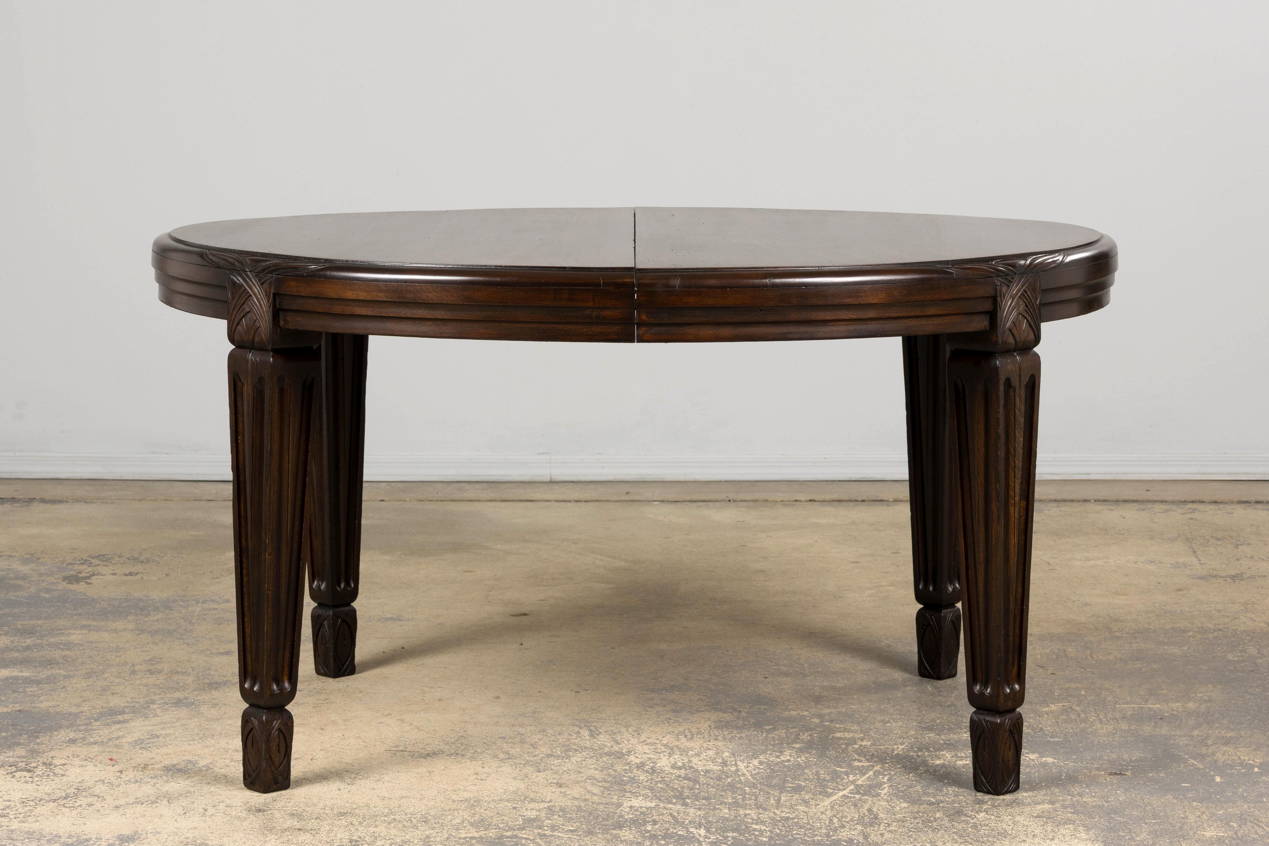Hand-Carved 1940s French Art Deco Oval Maple Dining Table For Sale