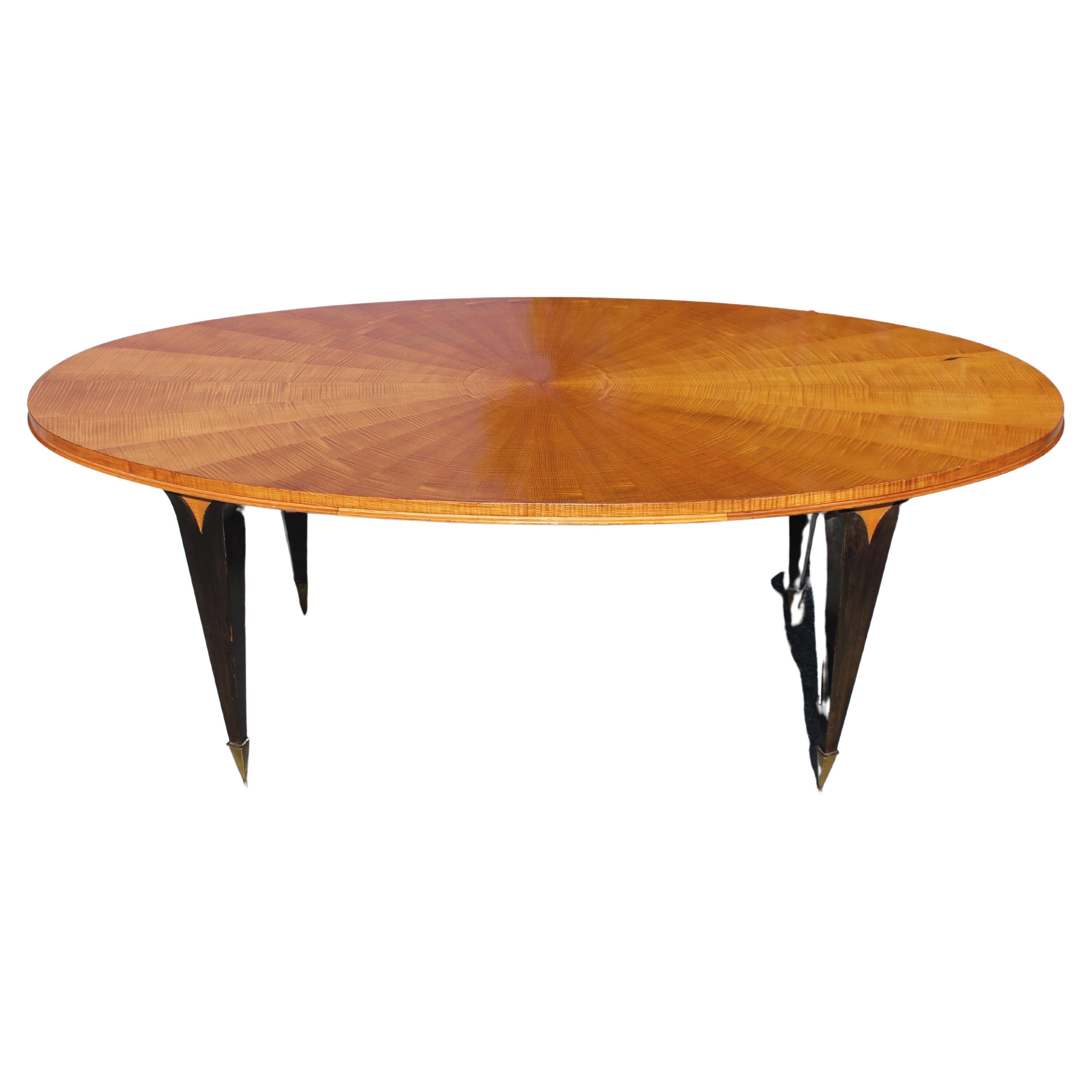Spectaculaire table à manger Art Déco française des années 1940 incrustée de sycomore « Sunburst »