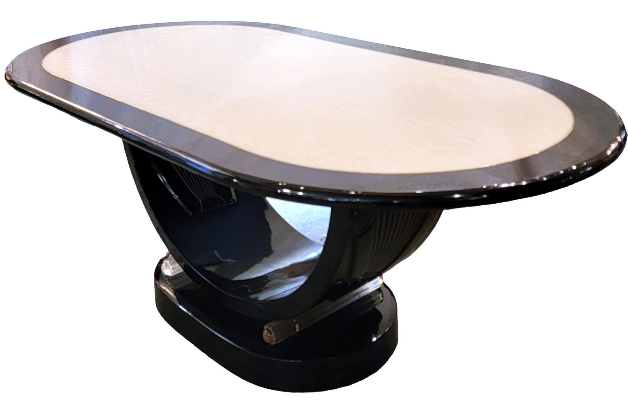 Unknown 1940s French Art Nouveau Wood and Lacquered Table For Sale