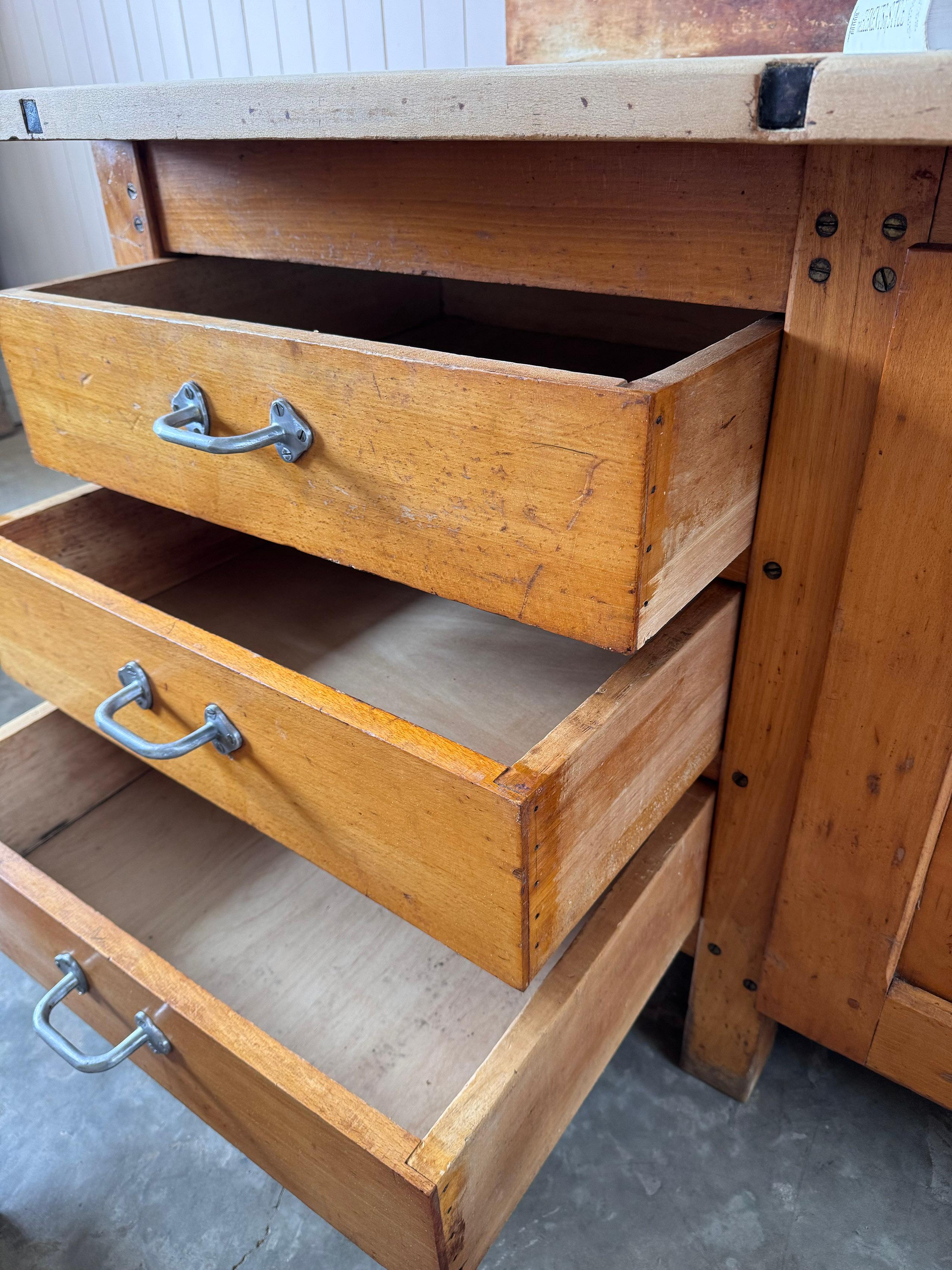 Table de boulangerie française des années 1940 en vente 4