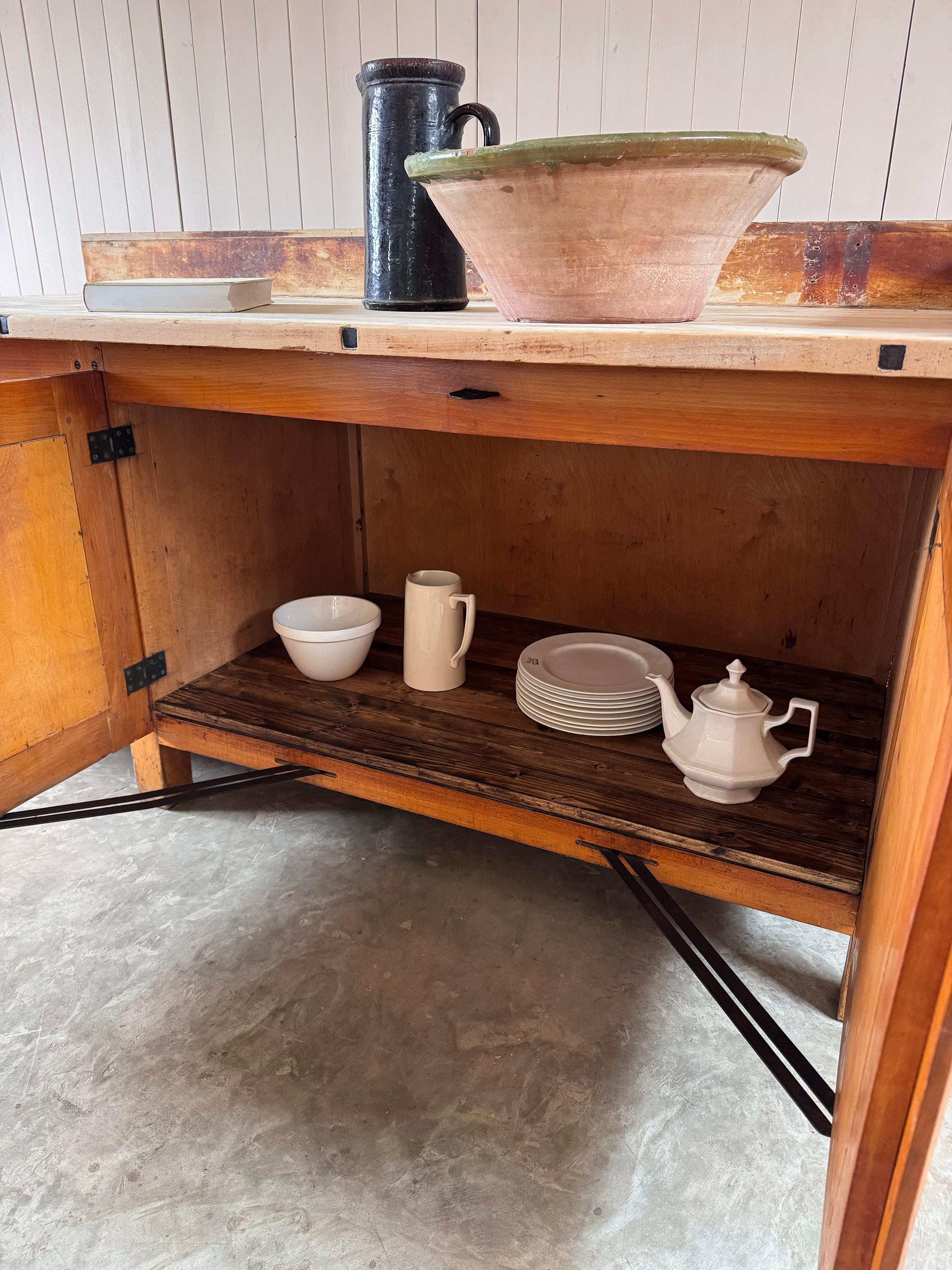 Table de boulangerie française des années 1940 en vente 7