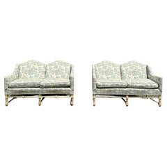 Settee française des années 1940 en toile bleue et blanche en forme d'arc serpentin, lot de 2