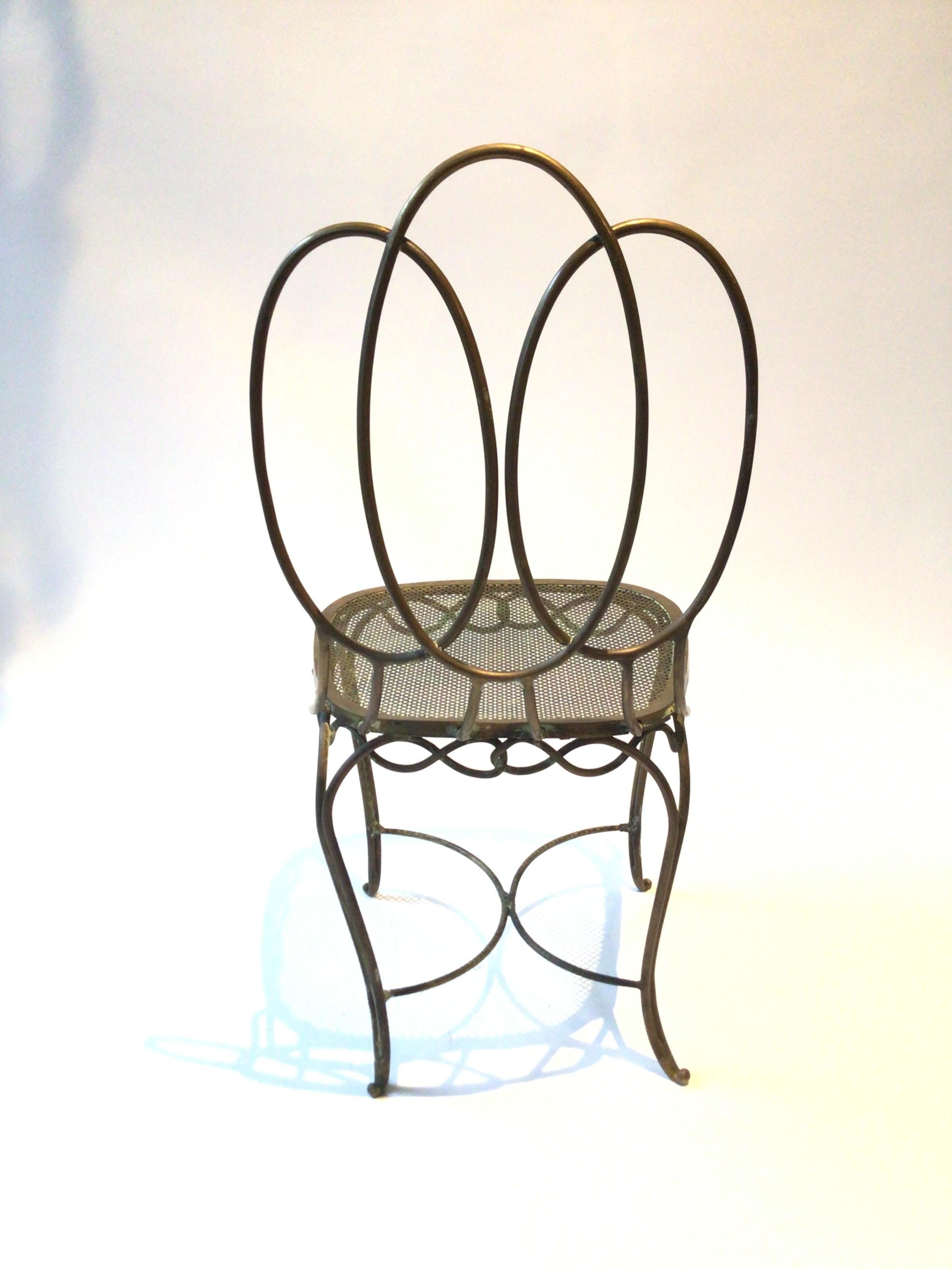 Milieu du XXe siècle Chaise d'appoint française en bronze des années 1940 en vente
