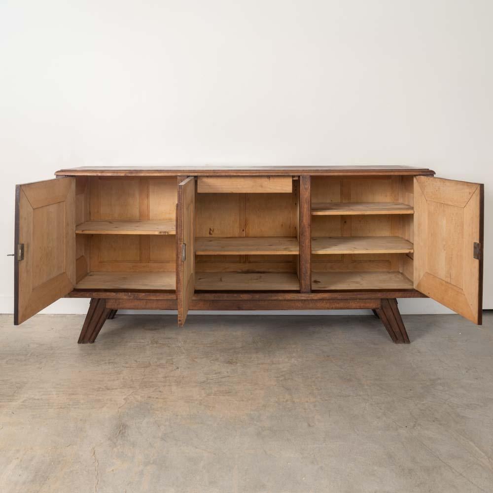 Metallo 1940s French Brutalist Oak Sideboard in vendita
