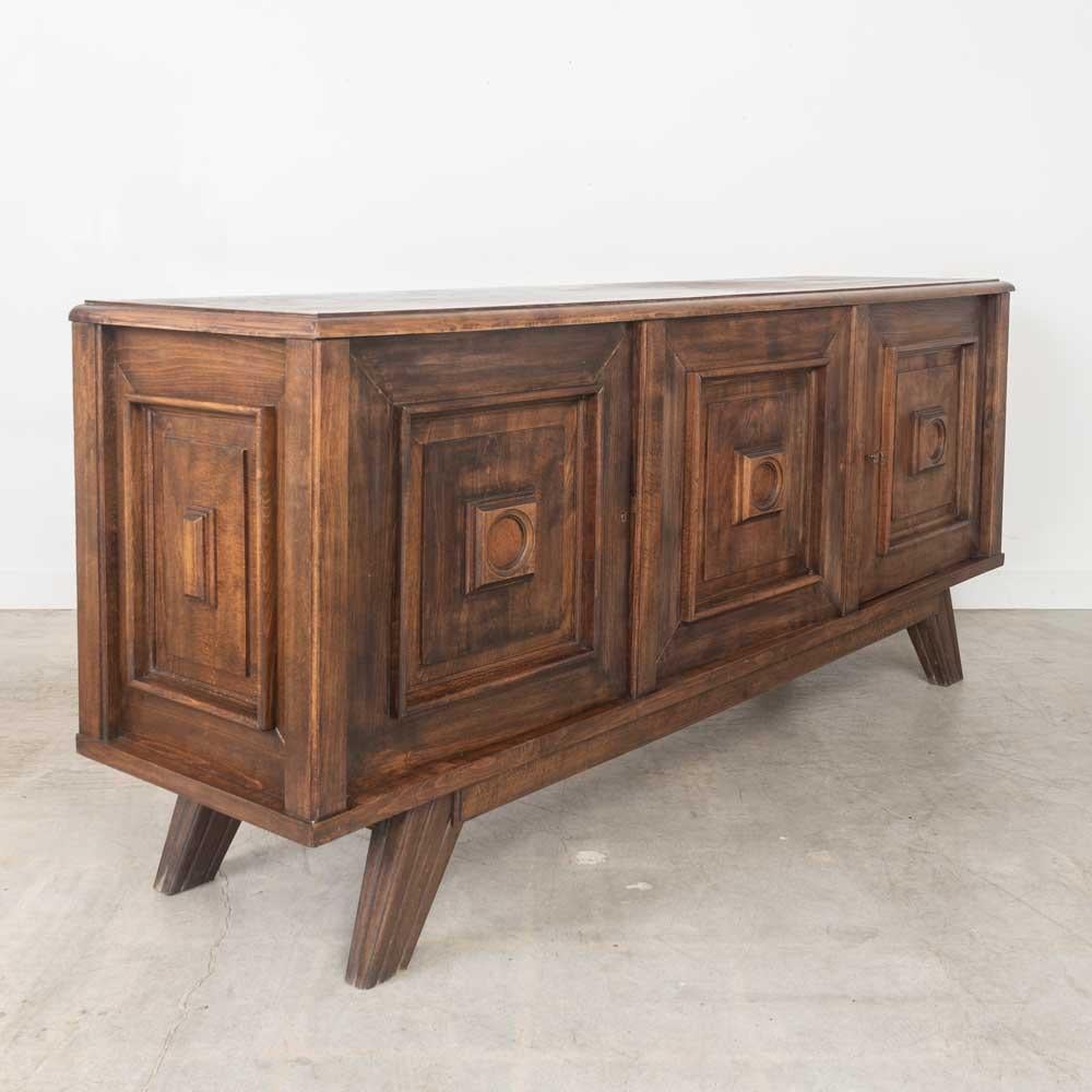 1940s French Brutalist Oak Sideboard in vendita 1