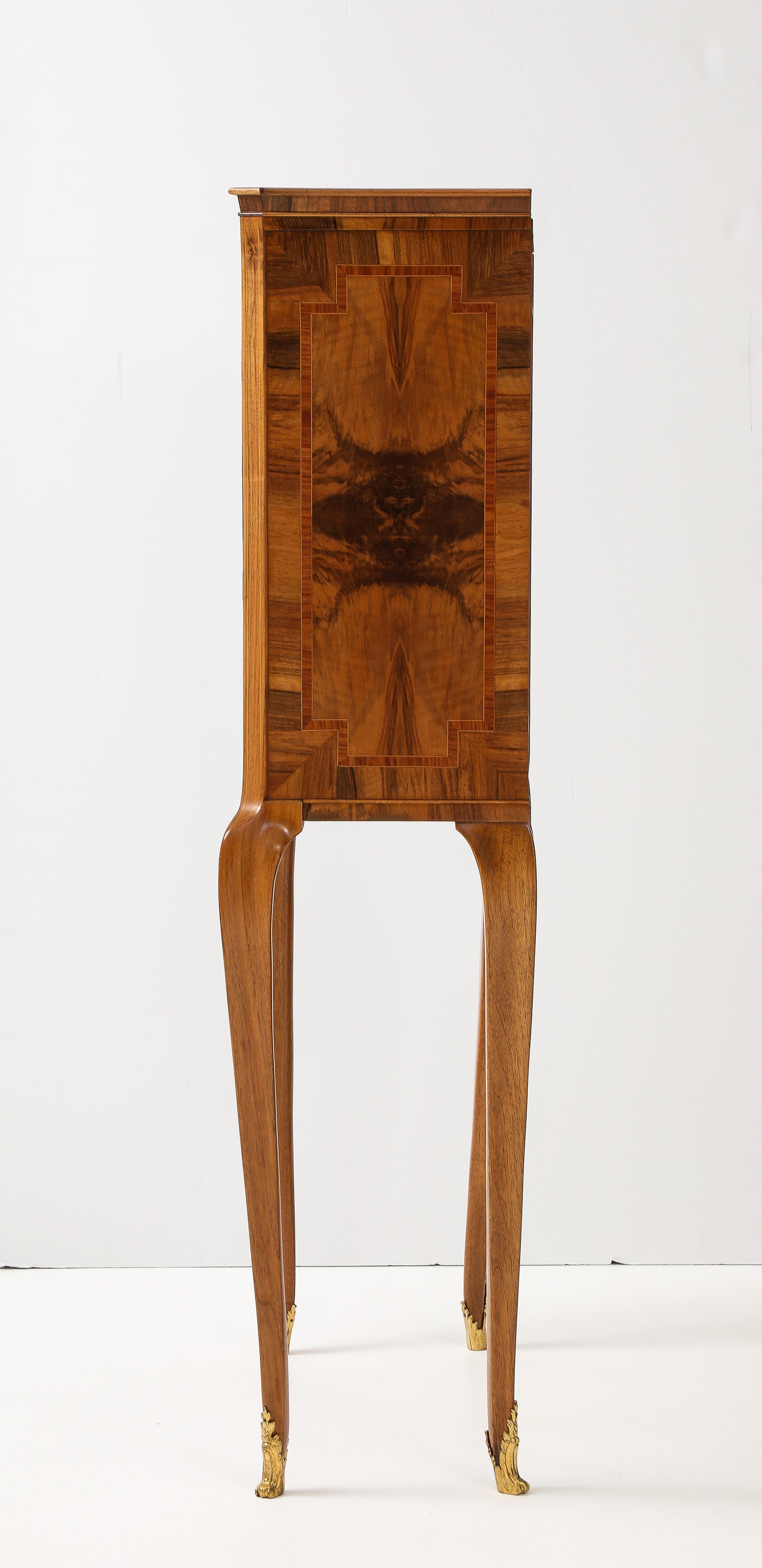 1940's French Burl-wood Tall Bar Cabinet For Sale 4