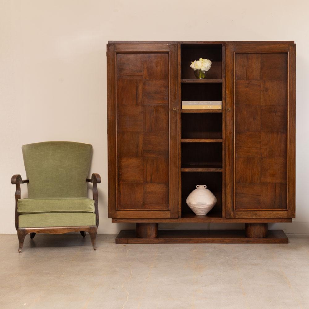 1940s French Oak Cabinet (Französisch) im Angebot