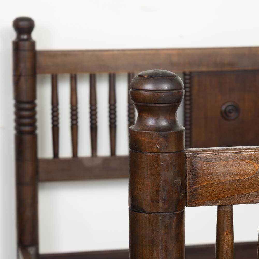 Cama de matrimonio francesa de madera tallada de los años 40 por Charles Dudouyt en venta 6