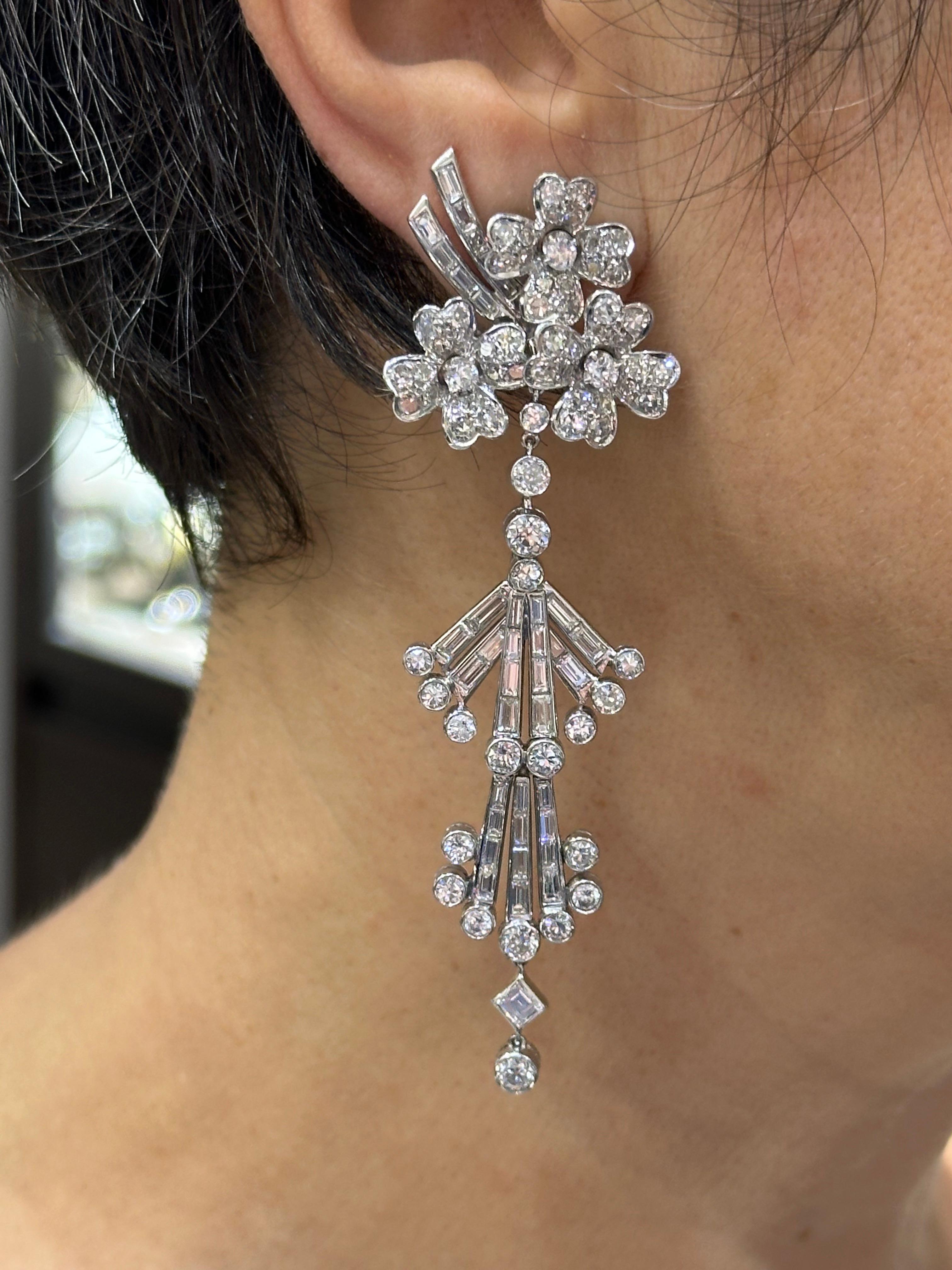 1940s French chandelier diamond detachable earrings For Sale 1