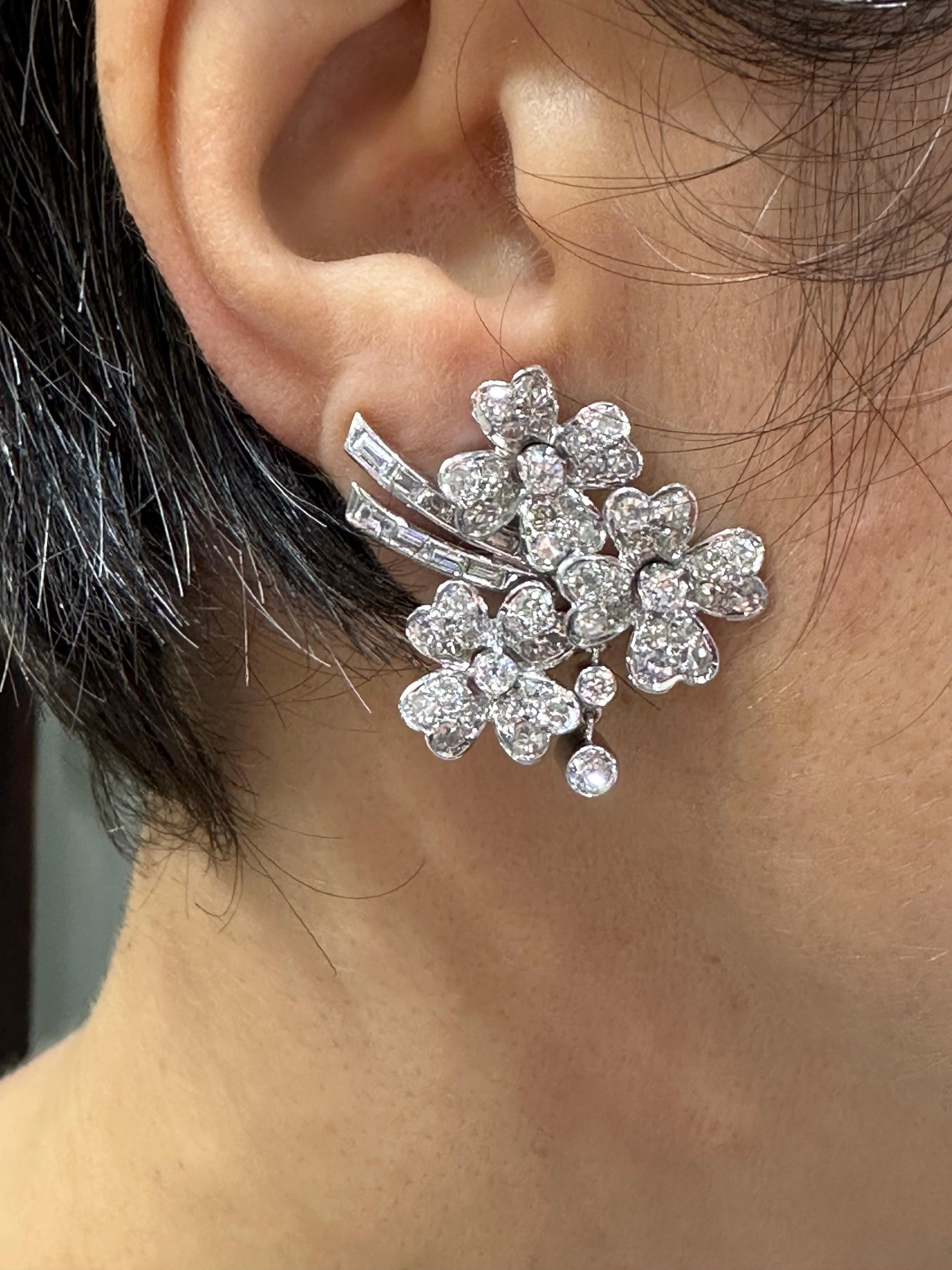 1940s French chandelier diamond detachable earrings For Sale 2