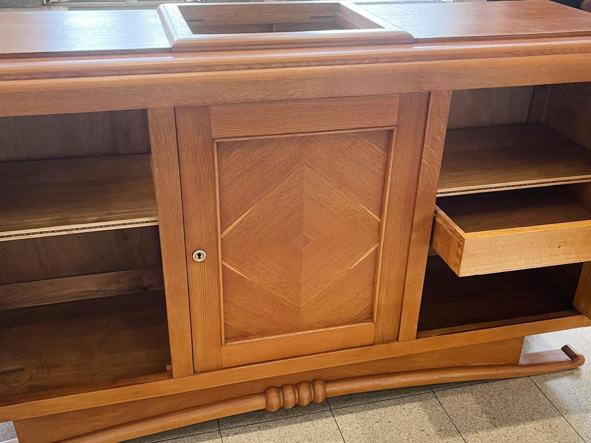 Credenza francese deco degli anni '40 in Oak in vendita 4
