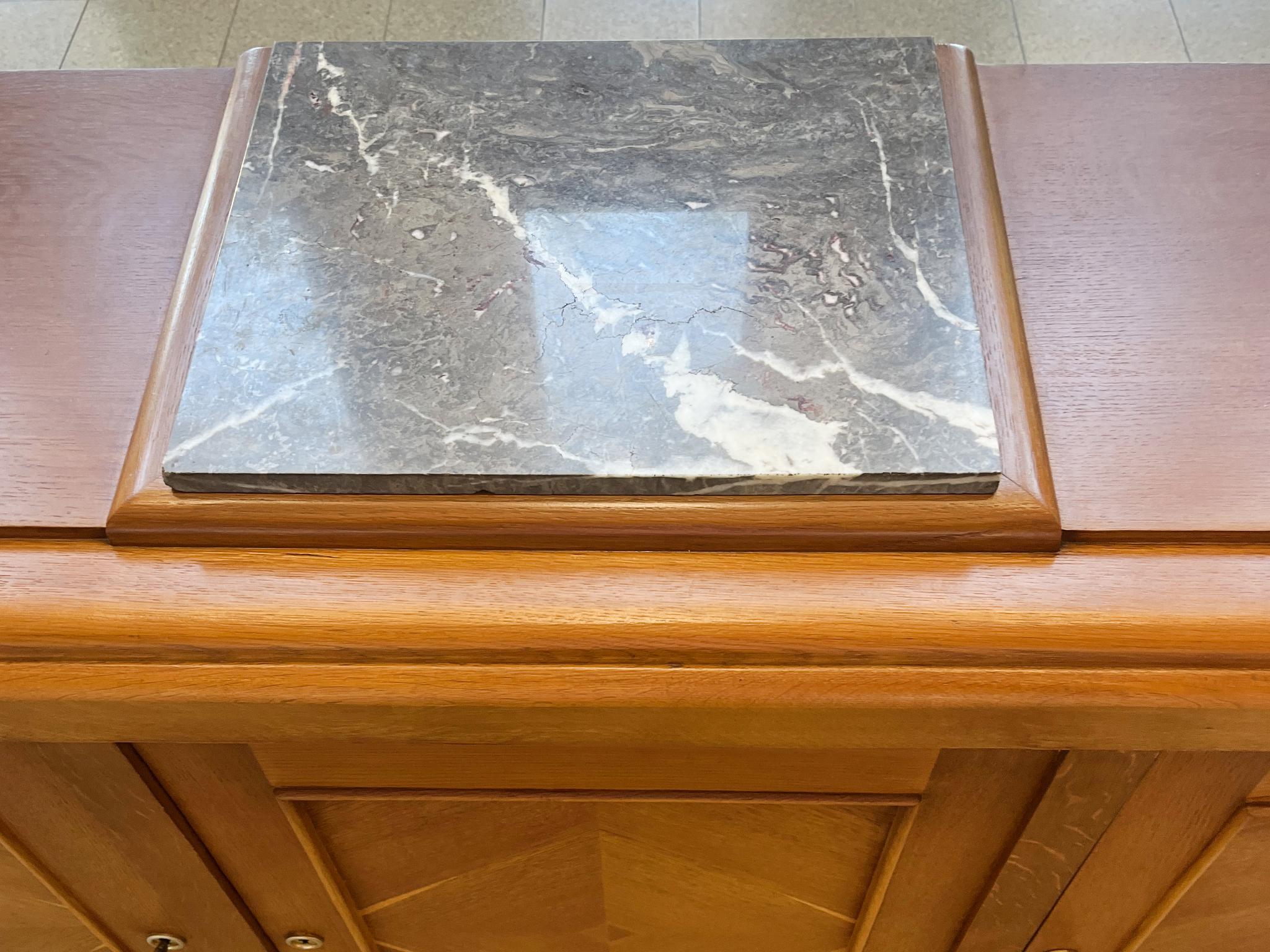 Marmo Credenza francese deco degli anni '40 in Oak in vendita