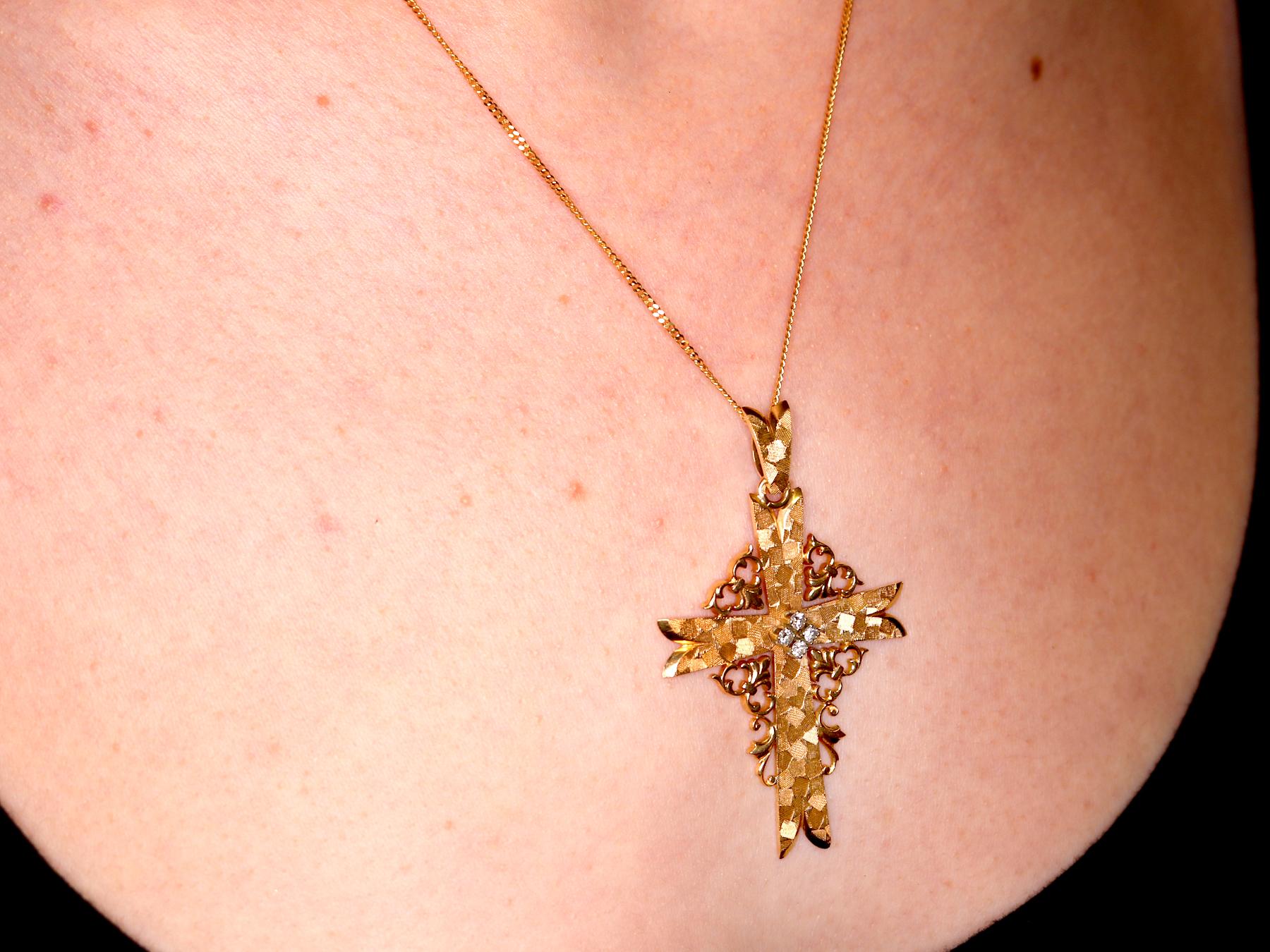 1940s French Diamond and Yellow Gold Cross Pendant 3