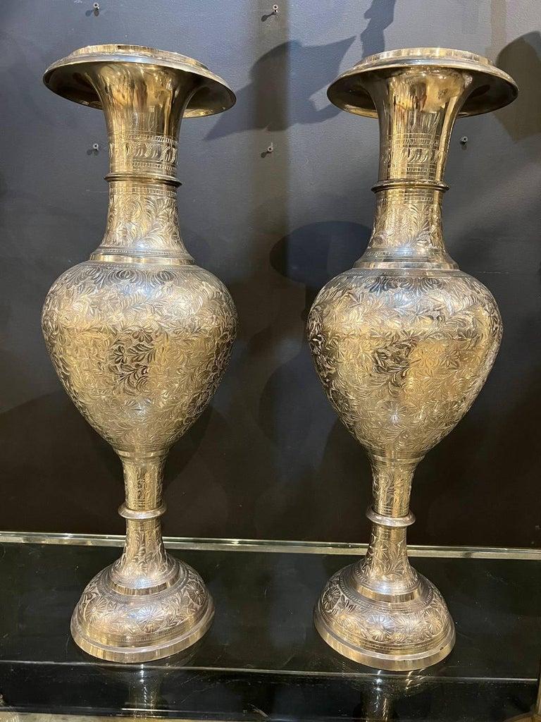 Francese Coppia di vasi francesi incisi e placcati in argento degli anni '40 in vendita