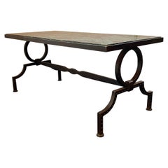 Table basse française Gilbert Poillerat des années 1940