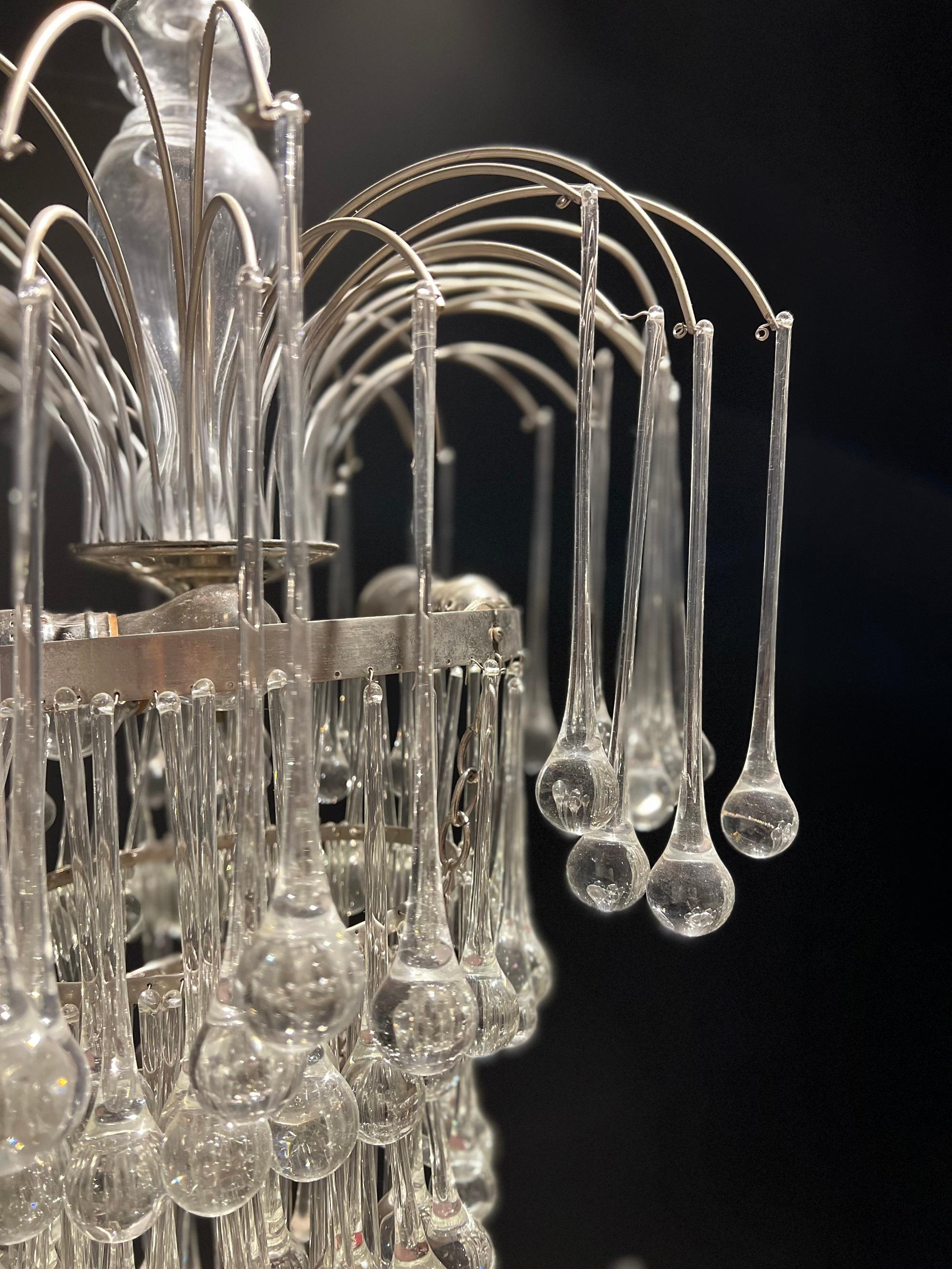1940’s French Glass Drop Crystals Chandelier In Good Condition For Sale In New York, NY