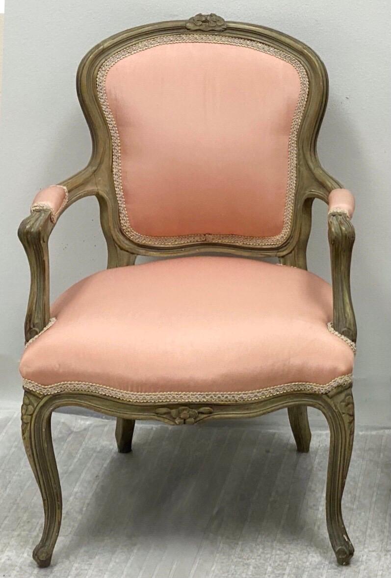 antique pink chair