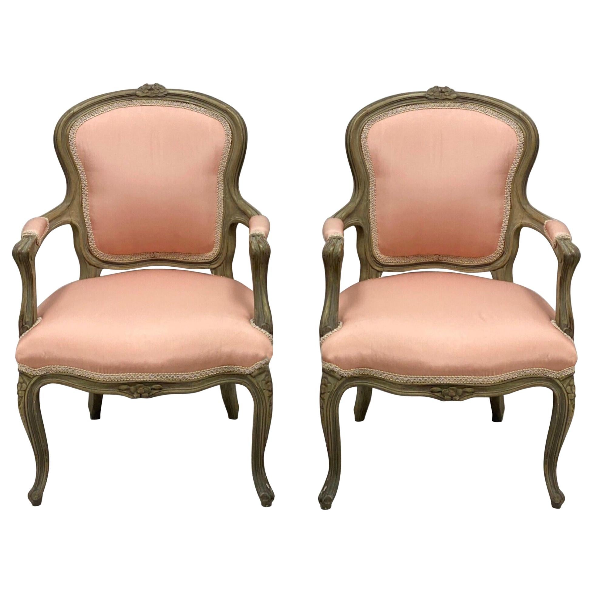 1940s French Gray And Pink Children’s Bergere Chairs, a Pair For Sale