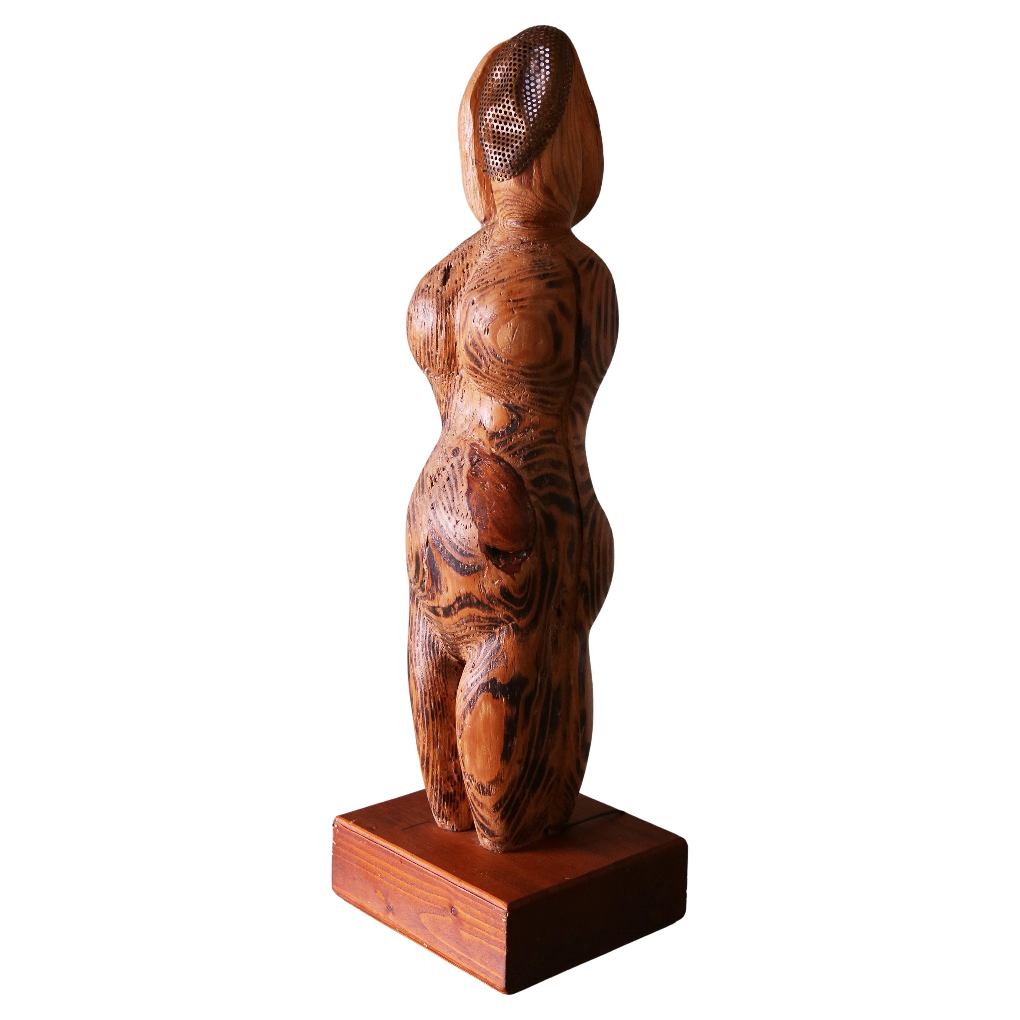 Lampada da tavolo in legno biomorfa francese degli anni '40 scolpita a mano a forma di donna
