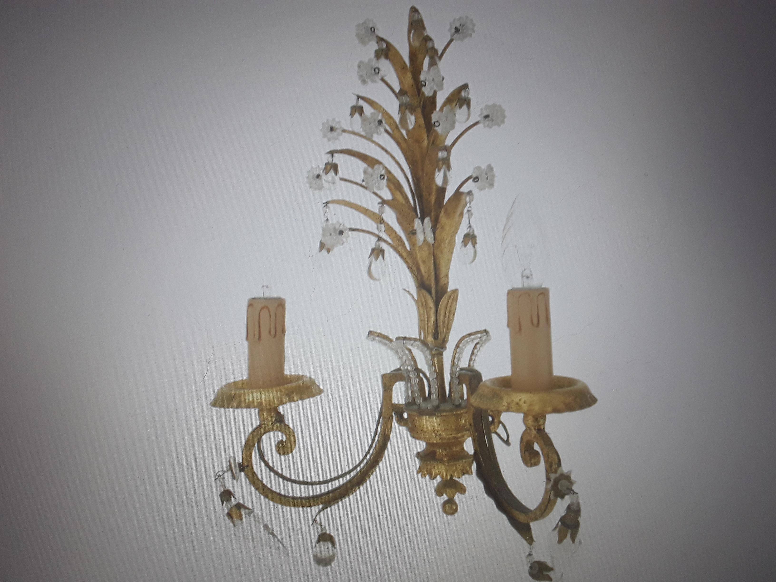 1940's French Hollywood Regency Dore Floral Wall Sconce attributed Naison Bagues For Sale 5