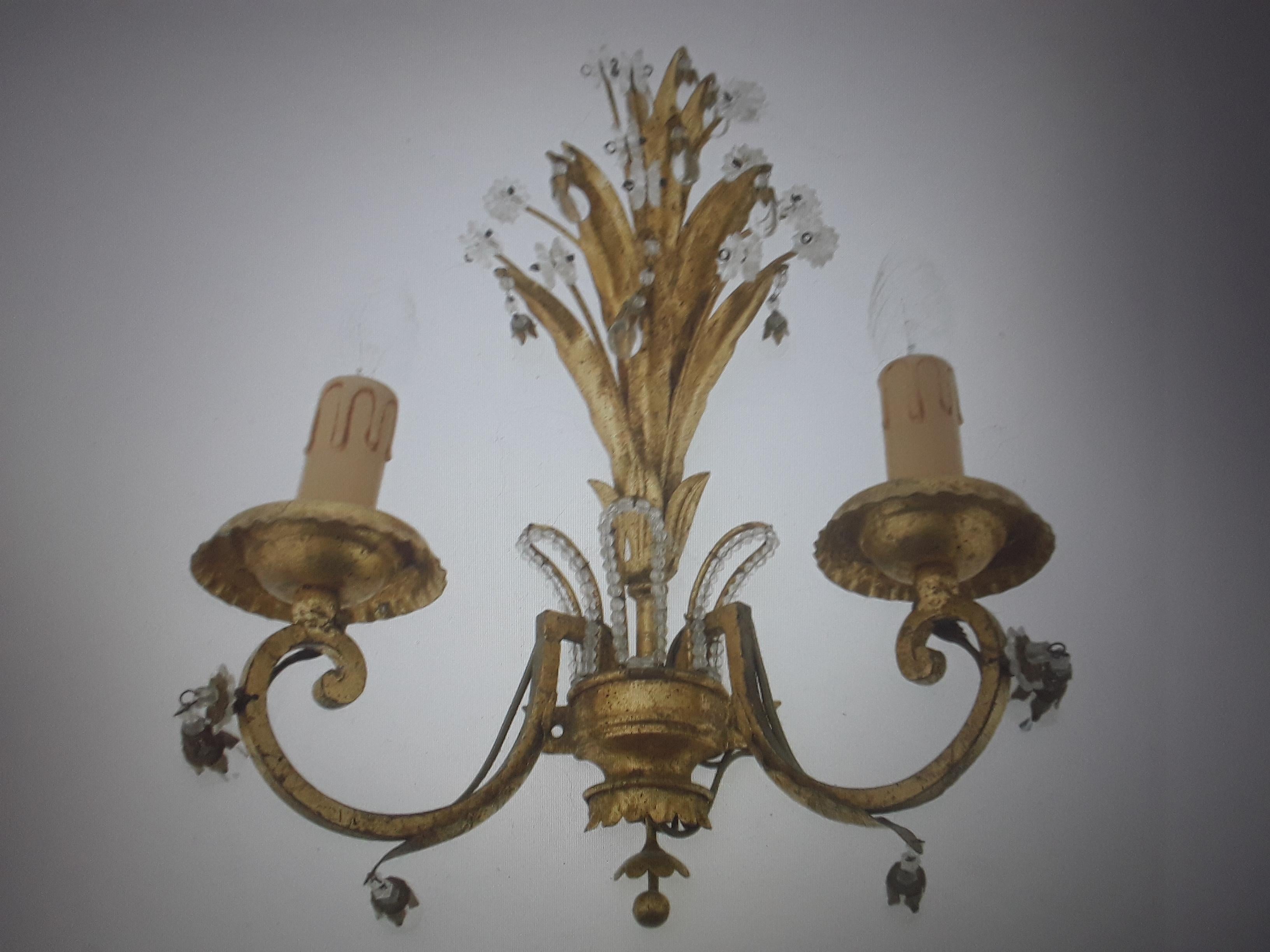 1940's French Hollywood Regency Dore Floral Wall Sconce attributed Naison Bagues For Sale 3