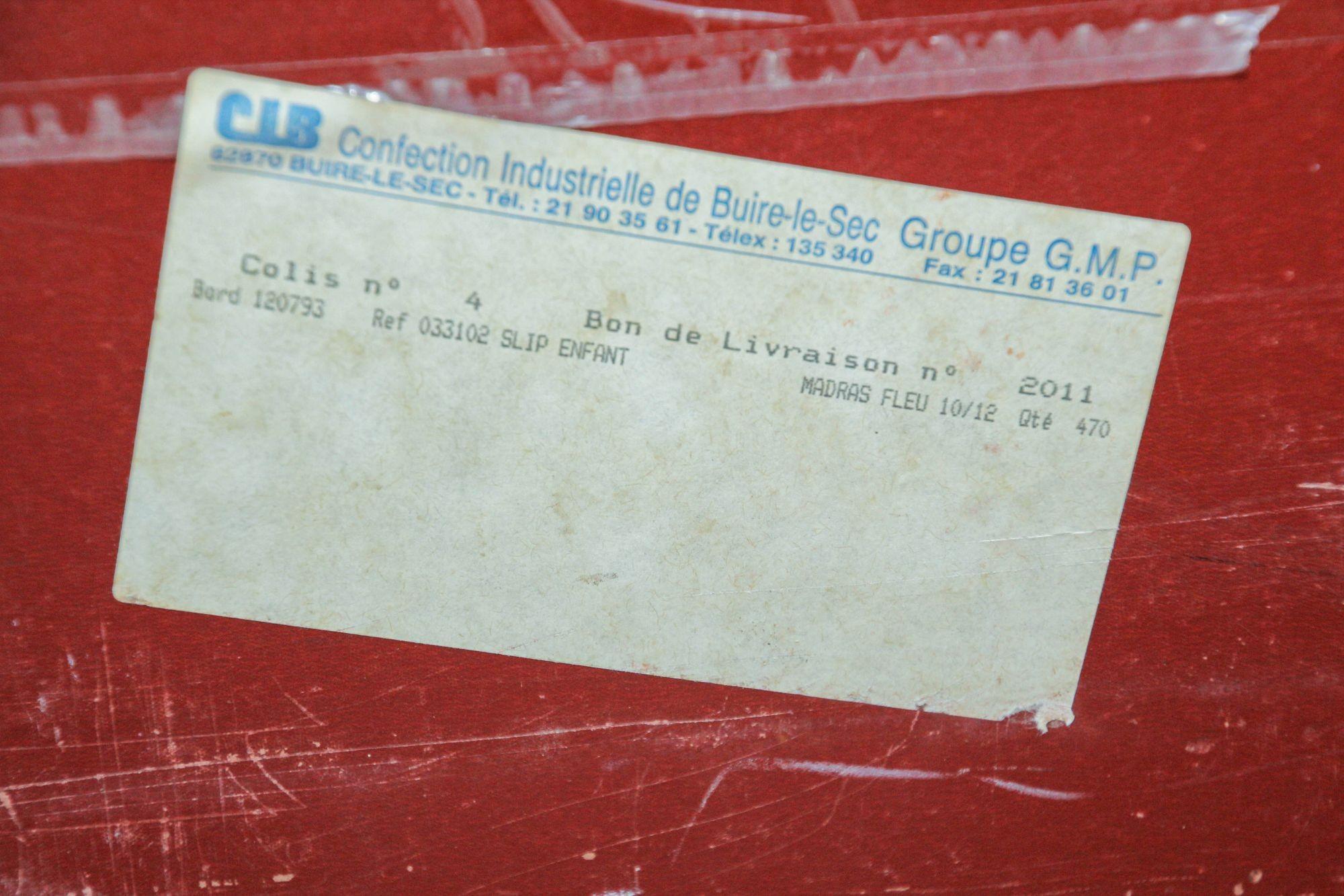 Français Poignées en métal rouge de rangement industrielles d'origine Suroy des années 1940 en vente