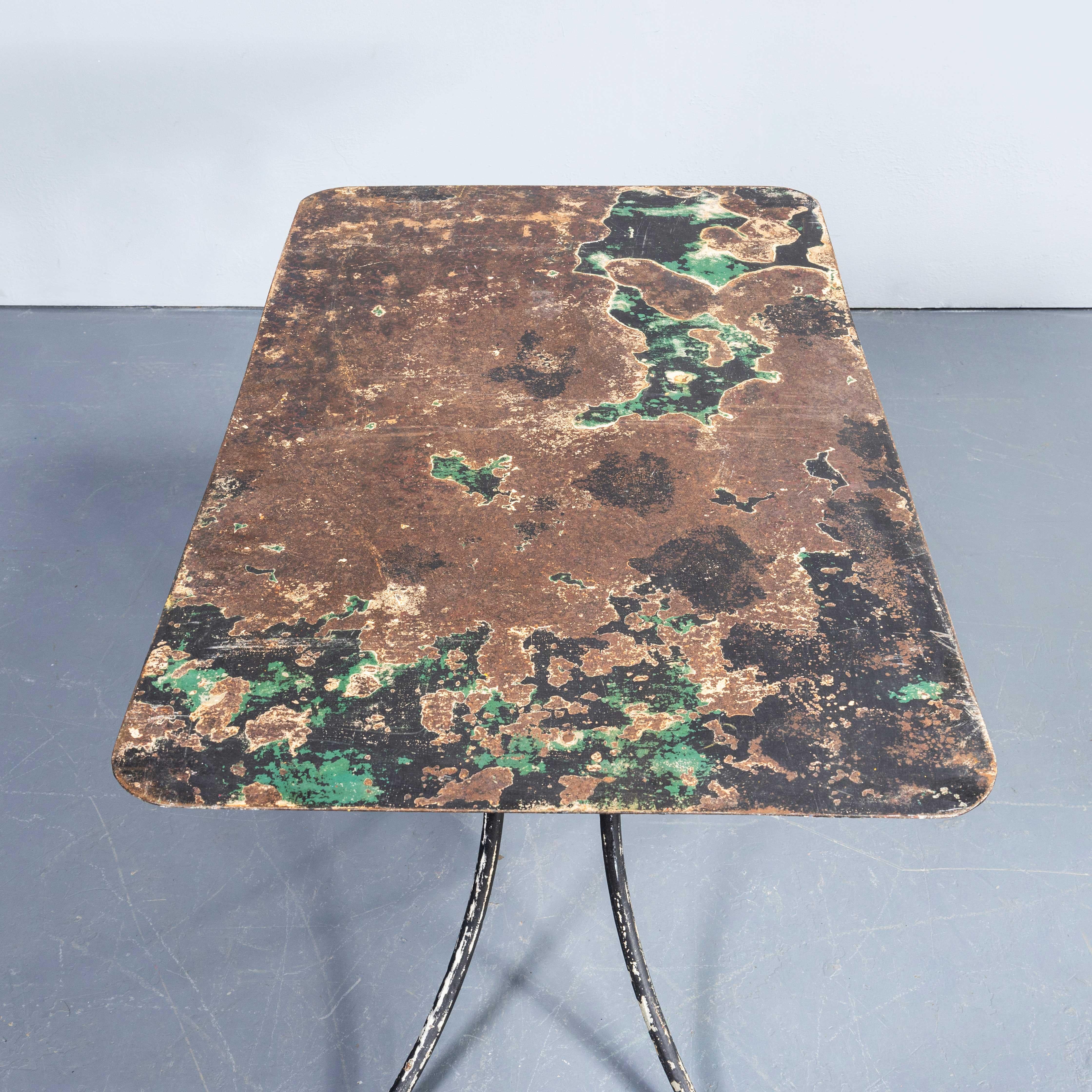 1940's French Metal Rectangular Outdoor Dining Table - Splayed Base For Sale 3