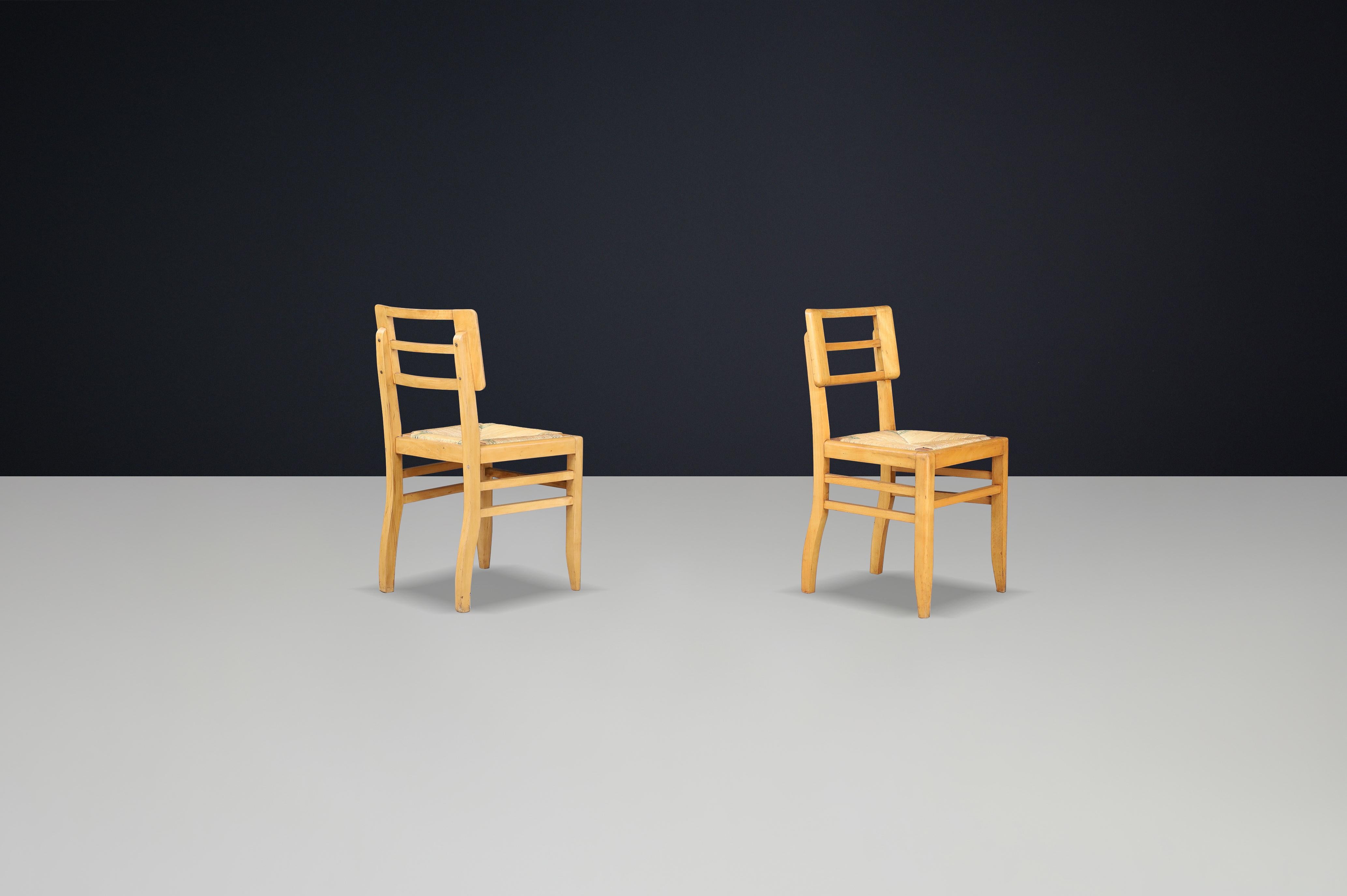 1940s French Mid-Century Modern Oak and Cane Side Chairs by Pierre Cruège In Good Condition For Sale In Almelo, NL