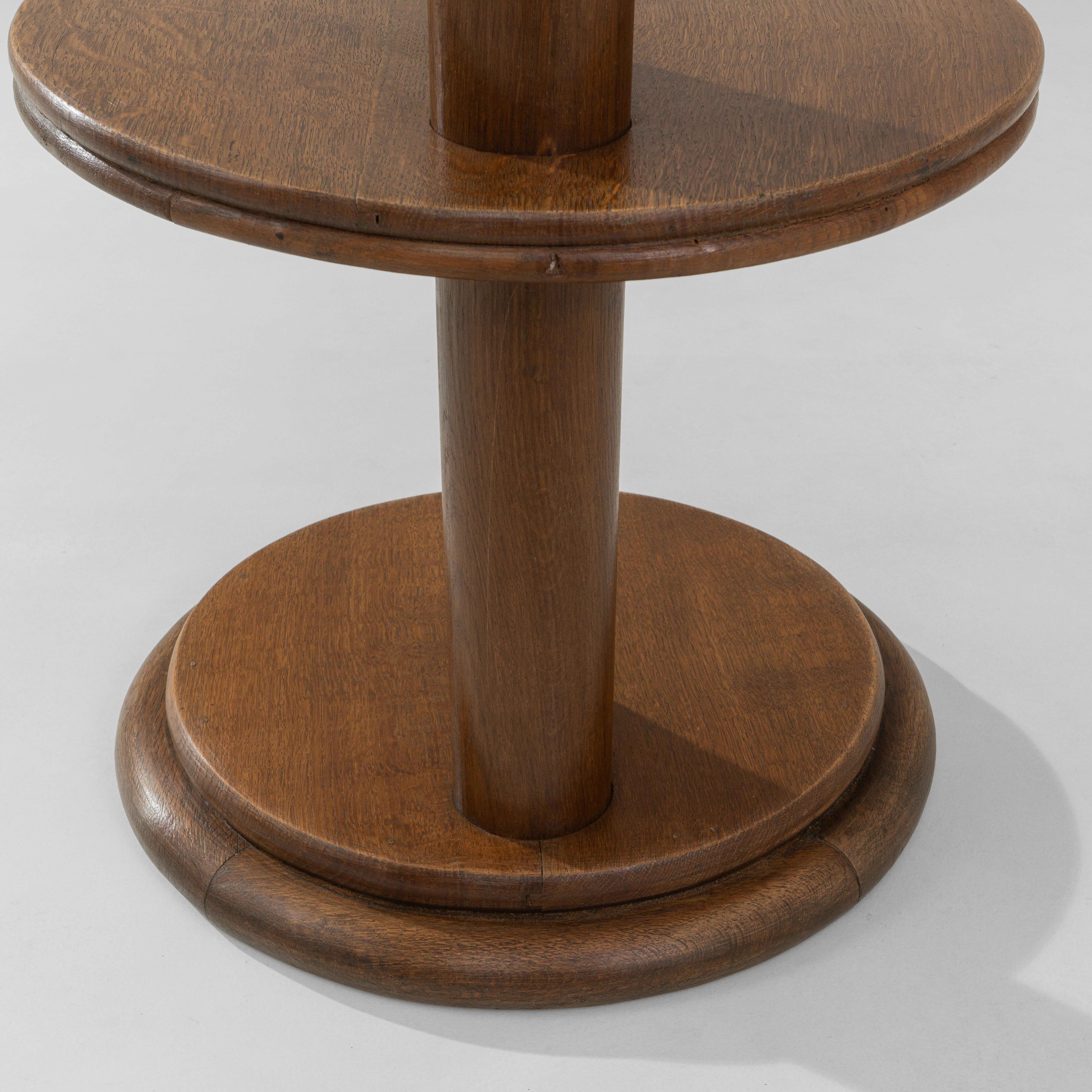 1940s French Modern Three-Tier Side Table en venta 4