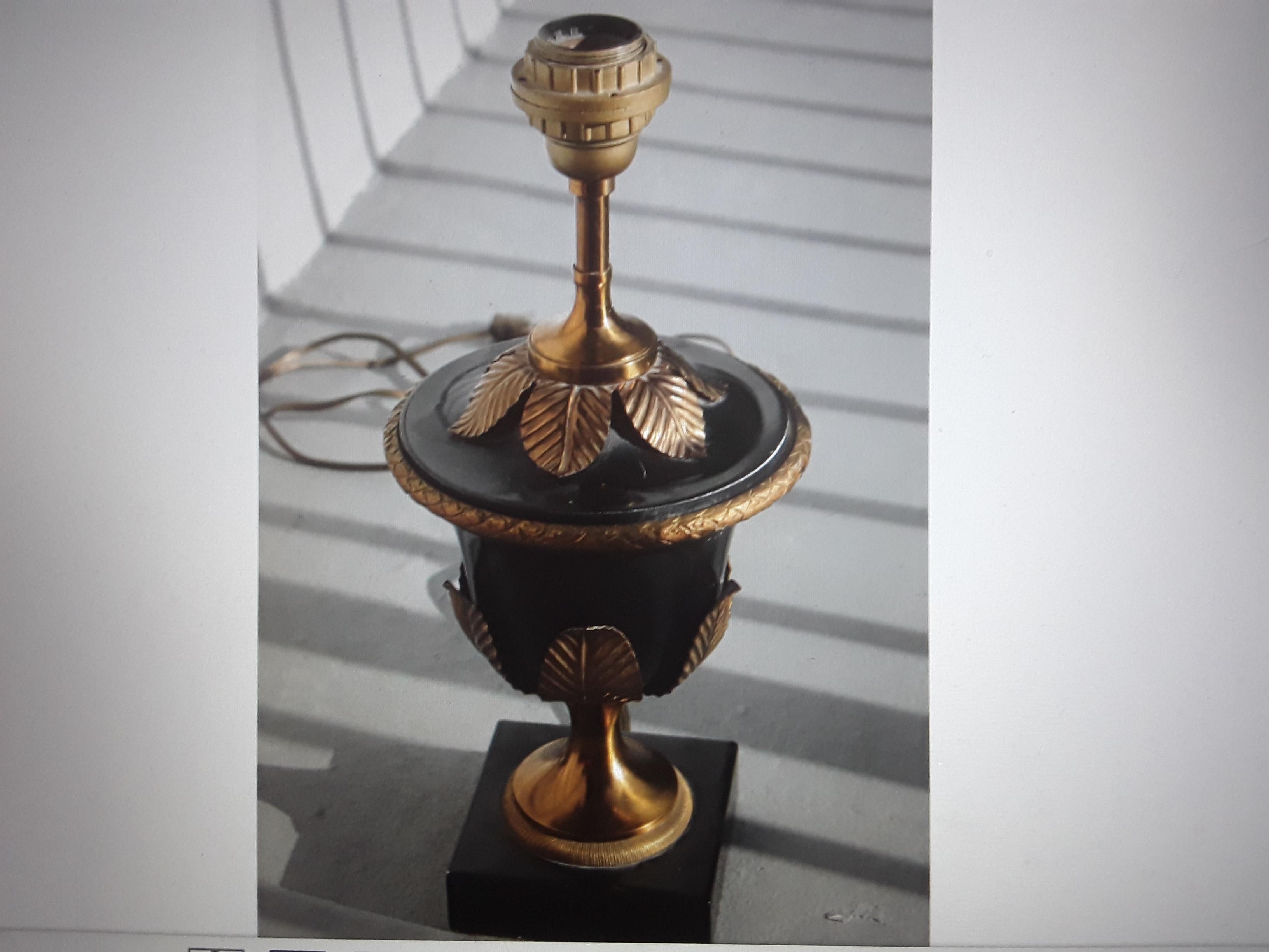 1940's French Neoclassical Maison Bagues Bronze Documented Table Lamp For Sale 7