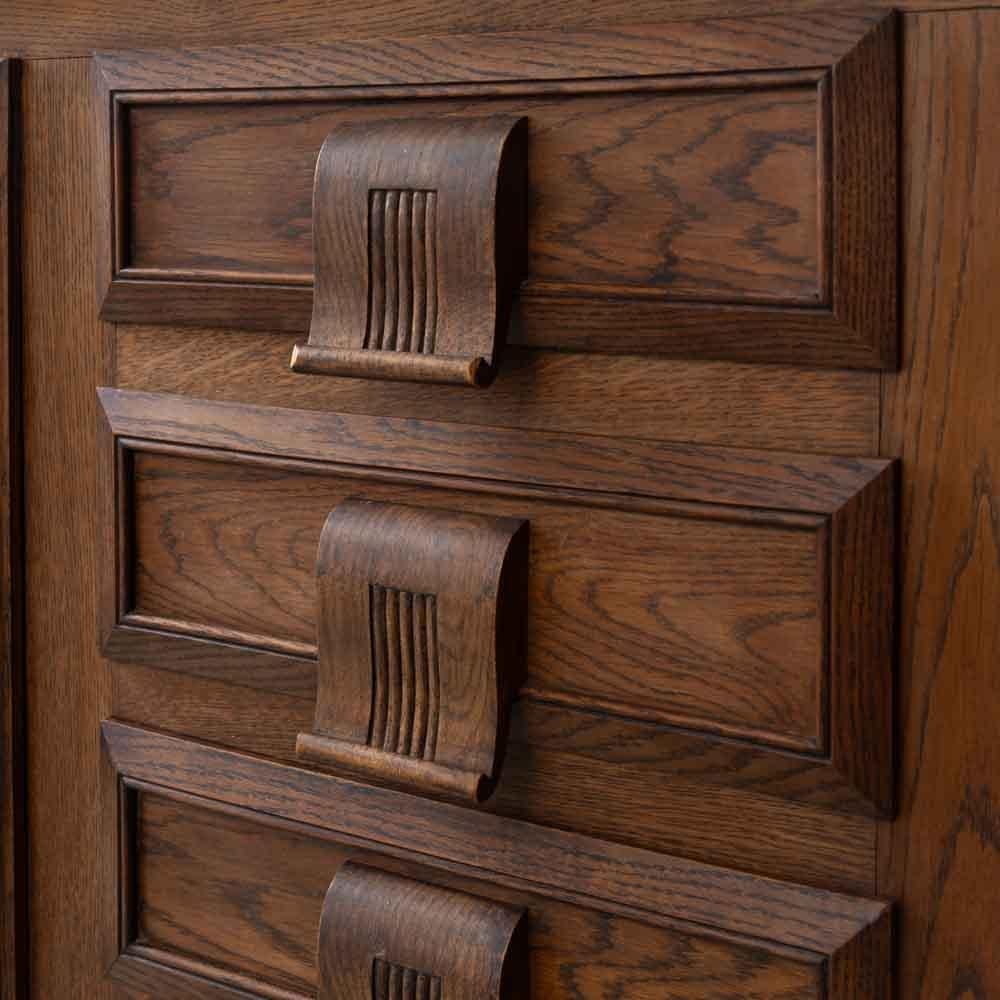 Credenza in rovere francese del 1940 di Charles Dudouyt in vendita 5