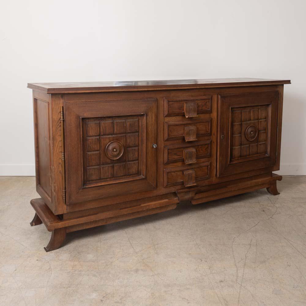 Credenza in rovere francese del 1940 di Charles Dudouyt In condizioni buone in vendita a Los Angeles, CA