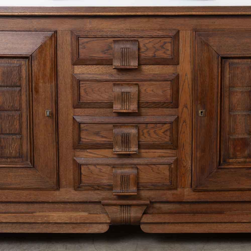 Credenza in rovere francese del 1940 di Charles Dudouyt in vendita 2