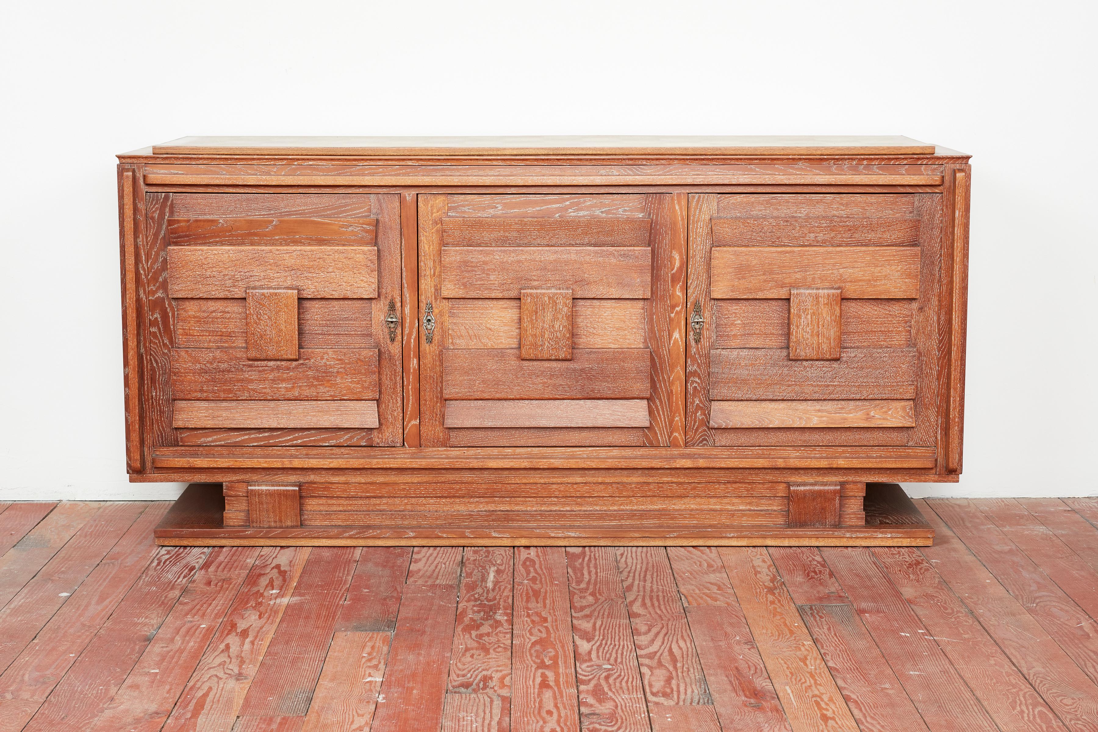 1940s French Oak Sideboard In Good Condition For Sale In Beverly Hills, CA