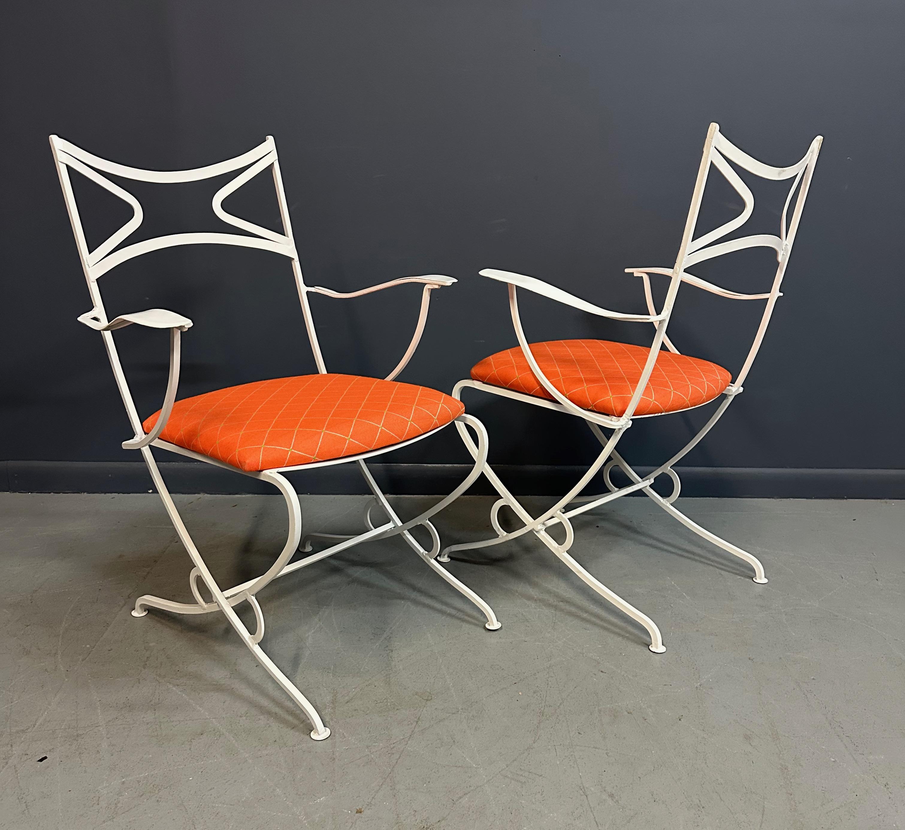 1940s French Outdoor Set of Iron Six Upholstered Chairs and Table Mid Century For Sale 4