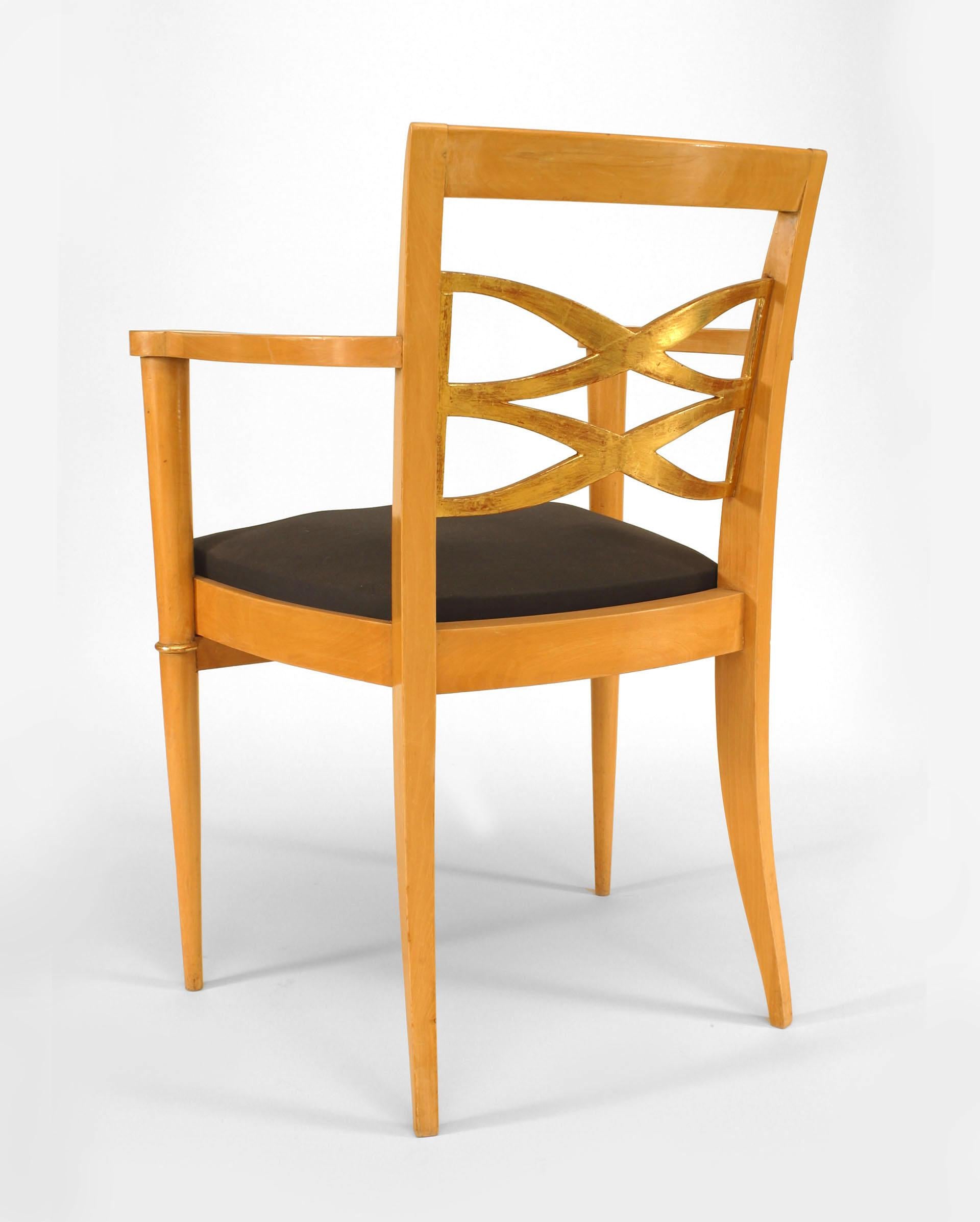 French Sycamore Arm Chair In Good Condition For Sale In New York, NY