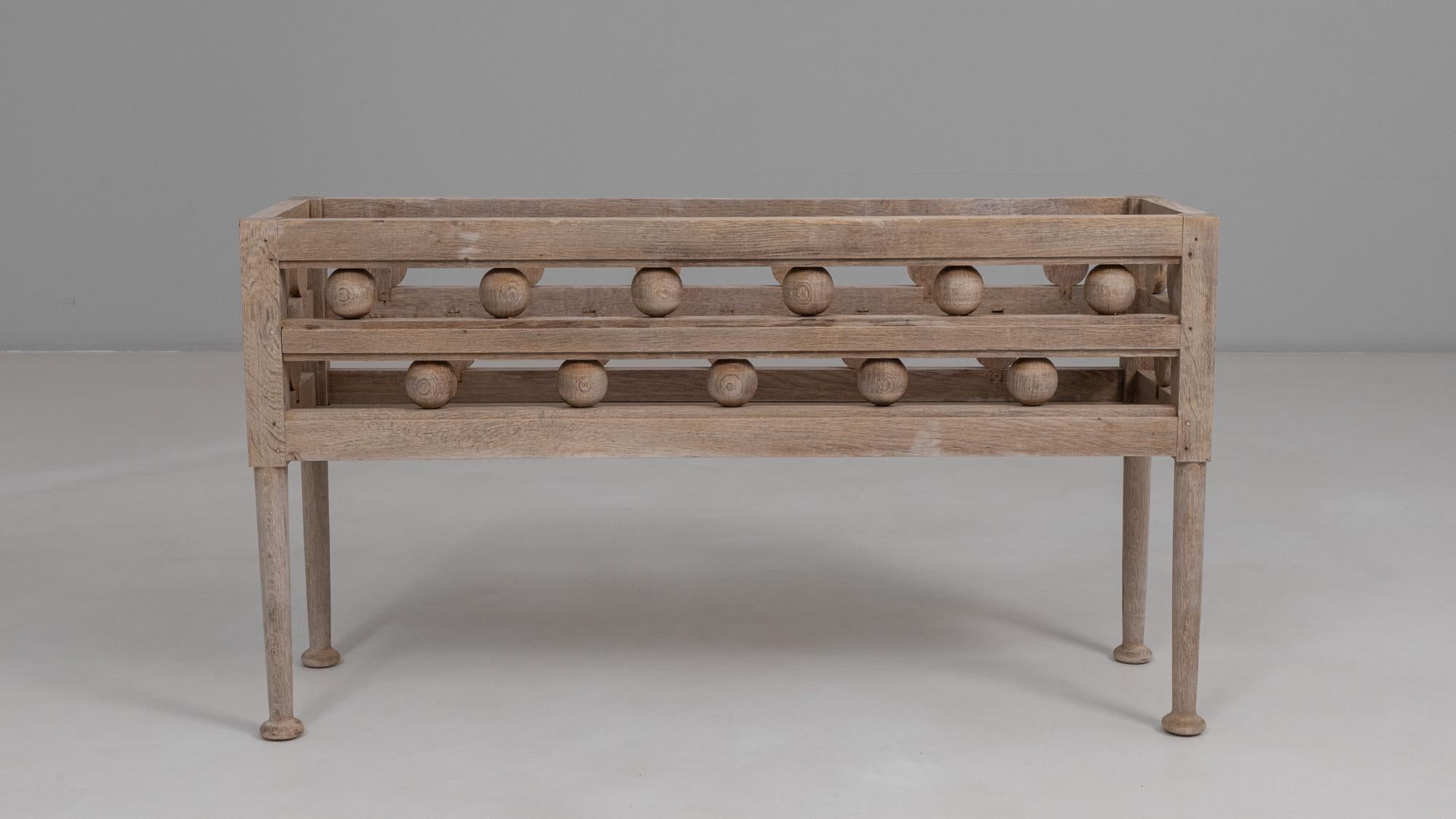 XX secolo Fioriera in legno di Oak Oak, anni '40, di origine provinciale francese, tornita a bobina in vendita