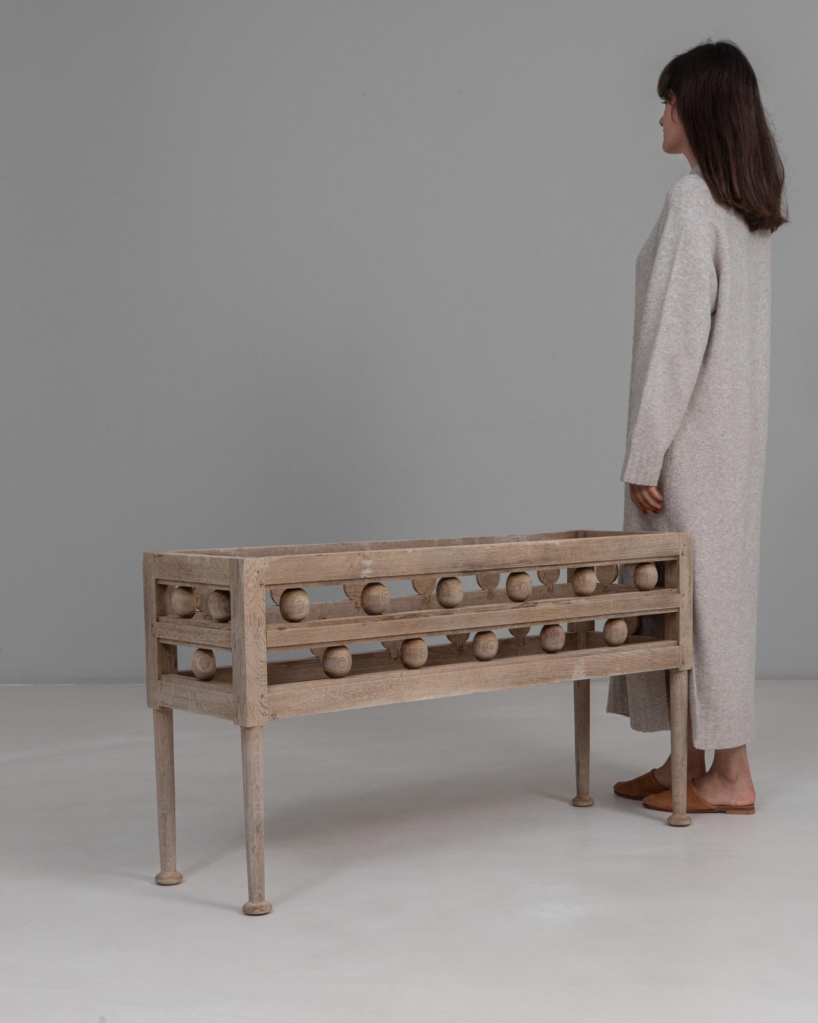 Fioriera in legno di Oak Oak, anni '40, di origine provinciale francese, tornita a bobina in vendita 2