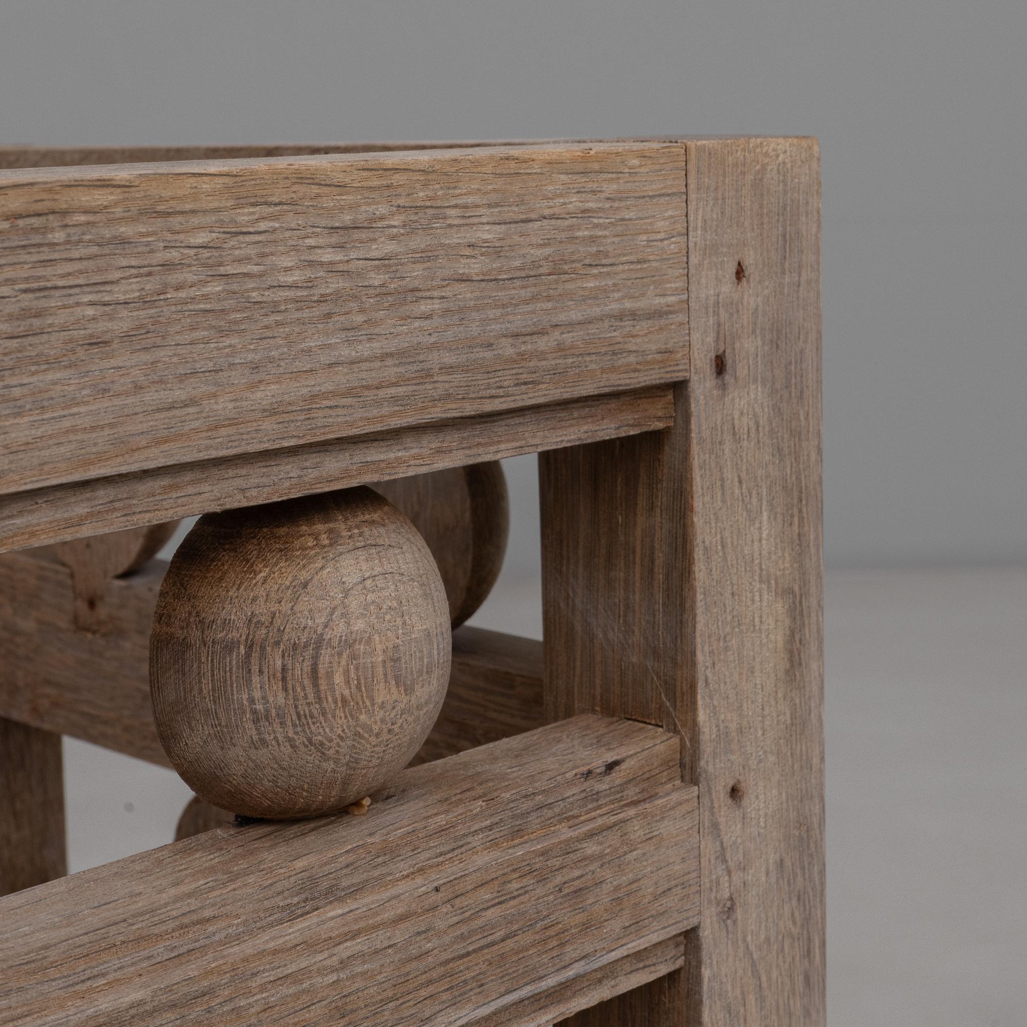 Fioriera in legno di Oak Oak, anni '40, di origine provinciale francese, tornita a bobina in vendita 3