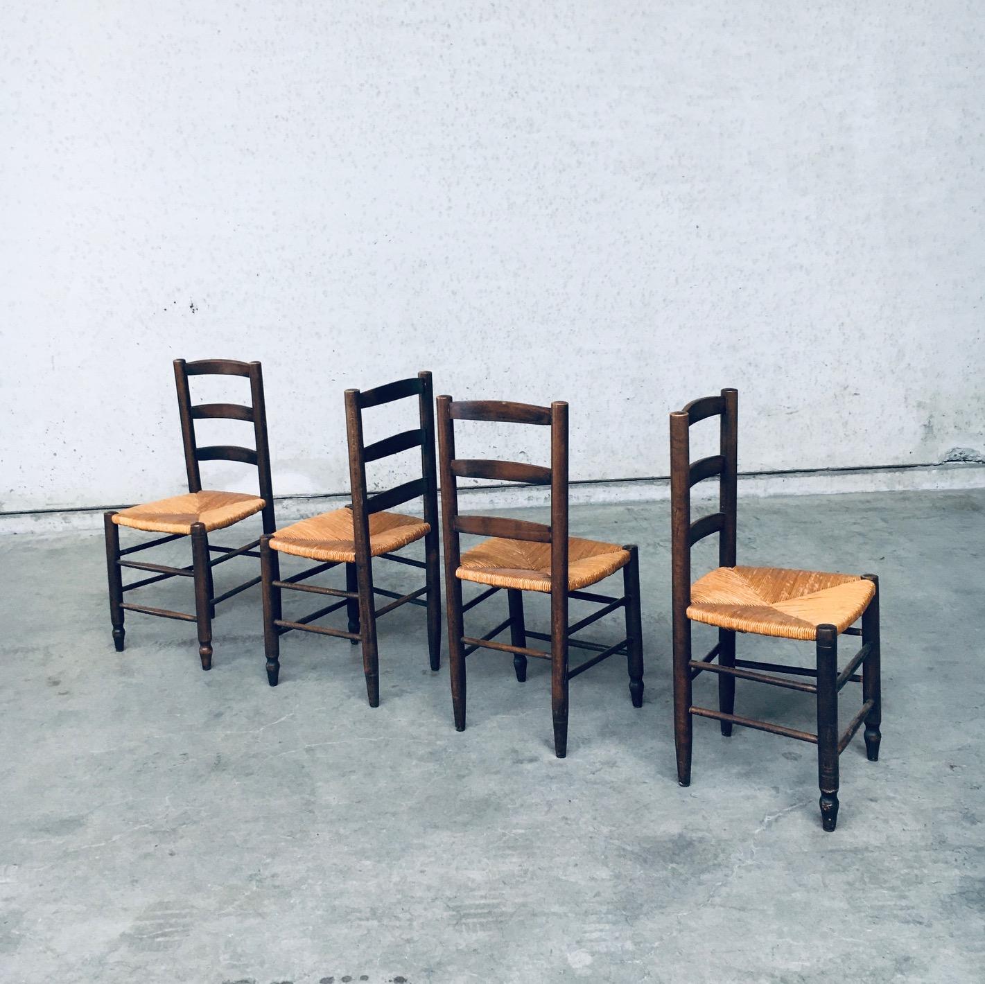 Metà XX secolo Sedie da pranzo Rush dal design provinciale francese degli anni '40 in vendita