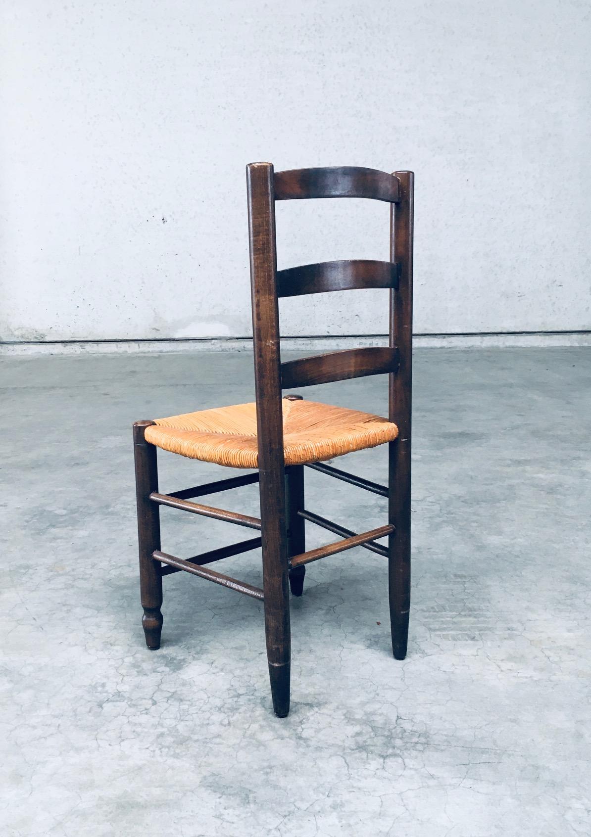 Sedie da pranzo Rush dal design provinciale francese degli anni '40 in vendita 2