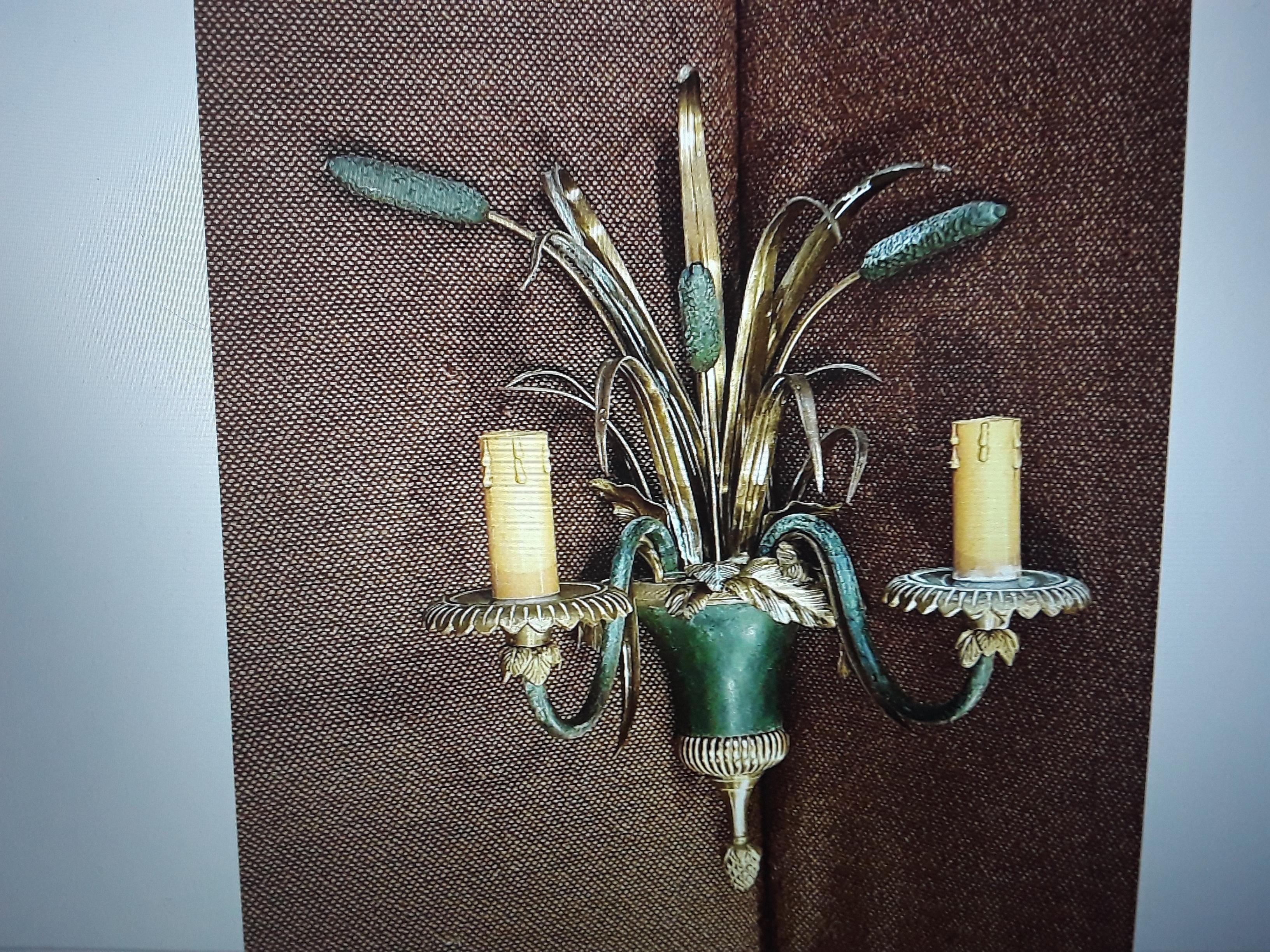 1940s French Regency Gilt &Patinated Bronze Floral Wall Sconce by Maison Charles For Sale 7