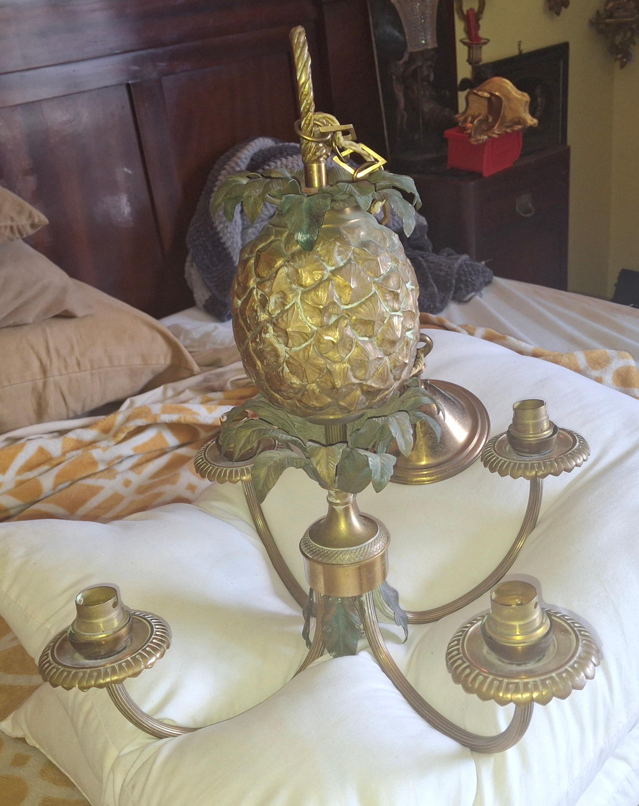 Lampadario ananas della Reggenza francese del 1940 in bronzo dorato e patinato Maison Charles in vendita 8