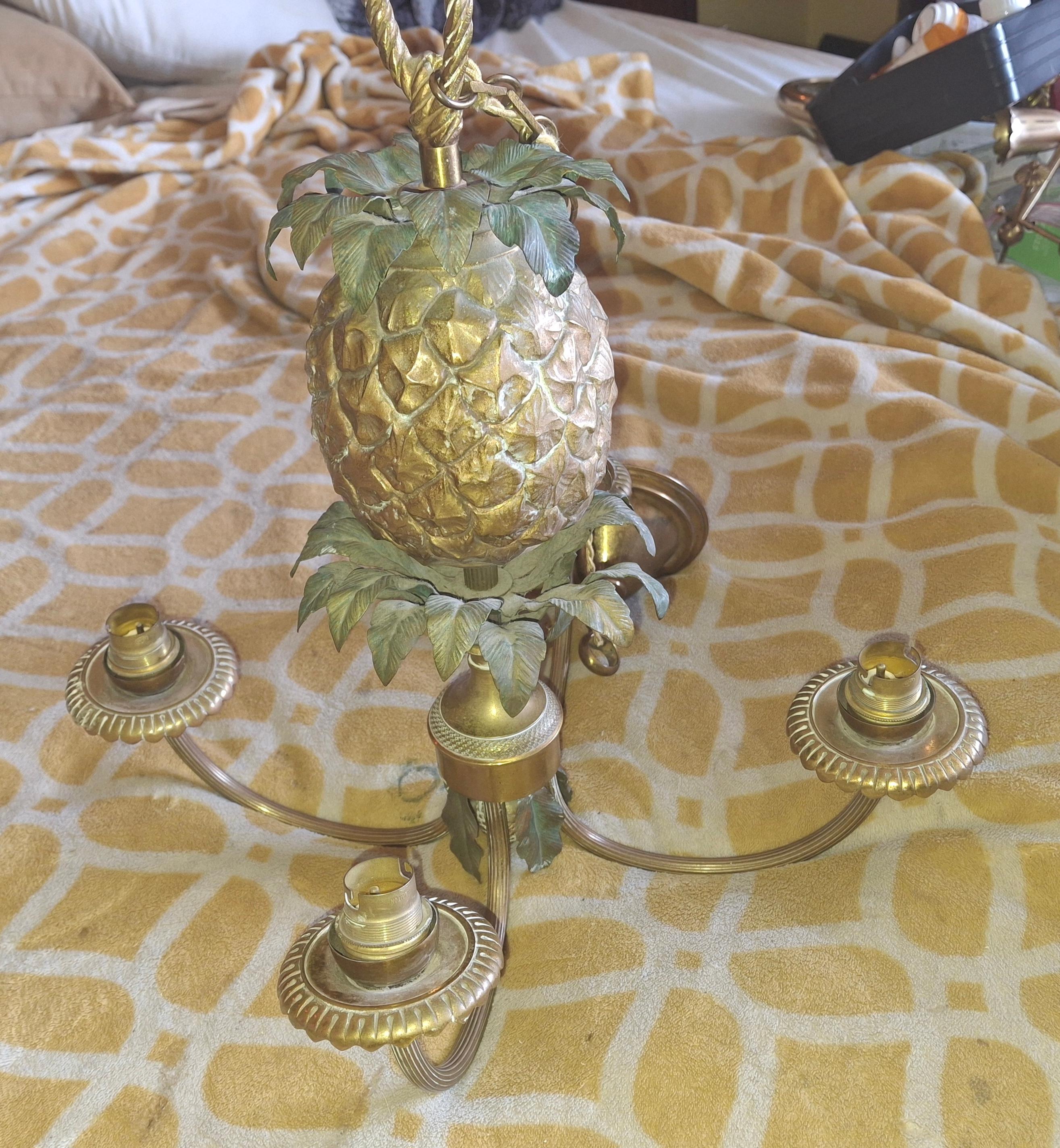 Dorato Lampadario ananas della Reggenza francese del 1940 in bronzo dorato e patinato Maison Charles in vendita