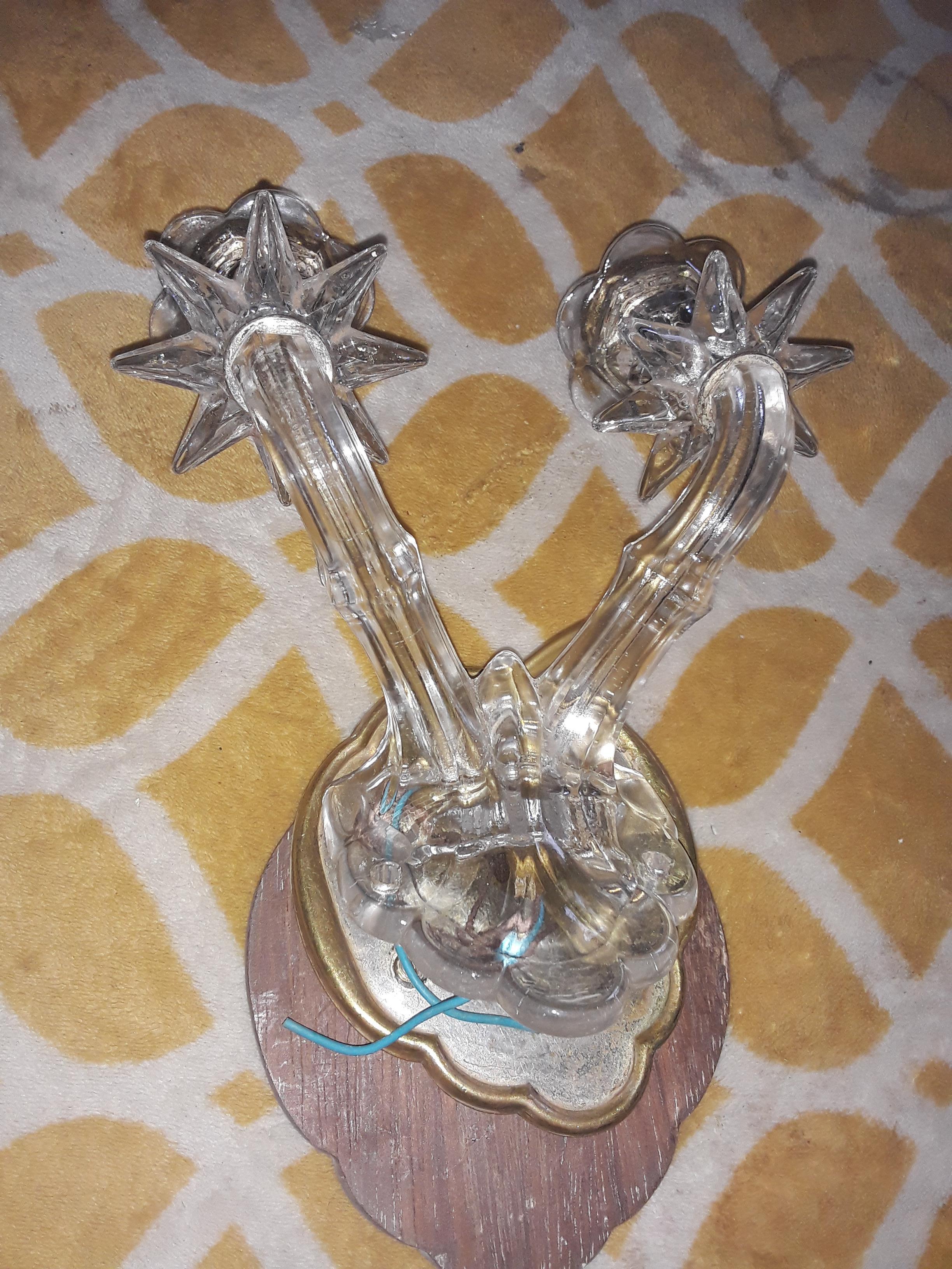 1940s French Regency Rare Crystal/ Art Glass Star/ Foliate Wall Sconce Lighting For Sale 12