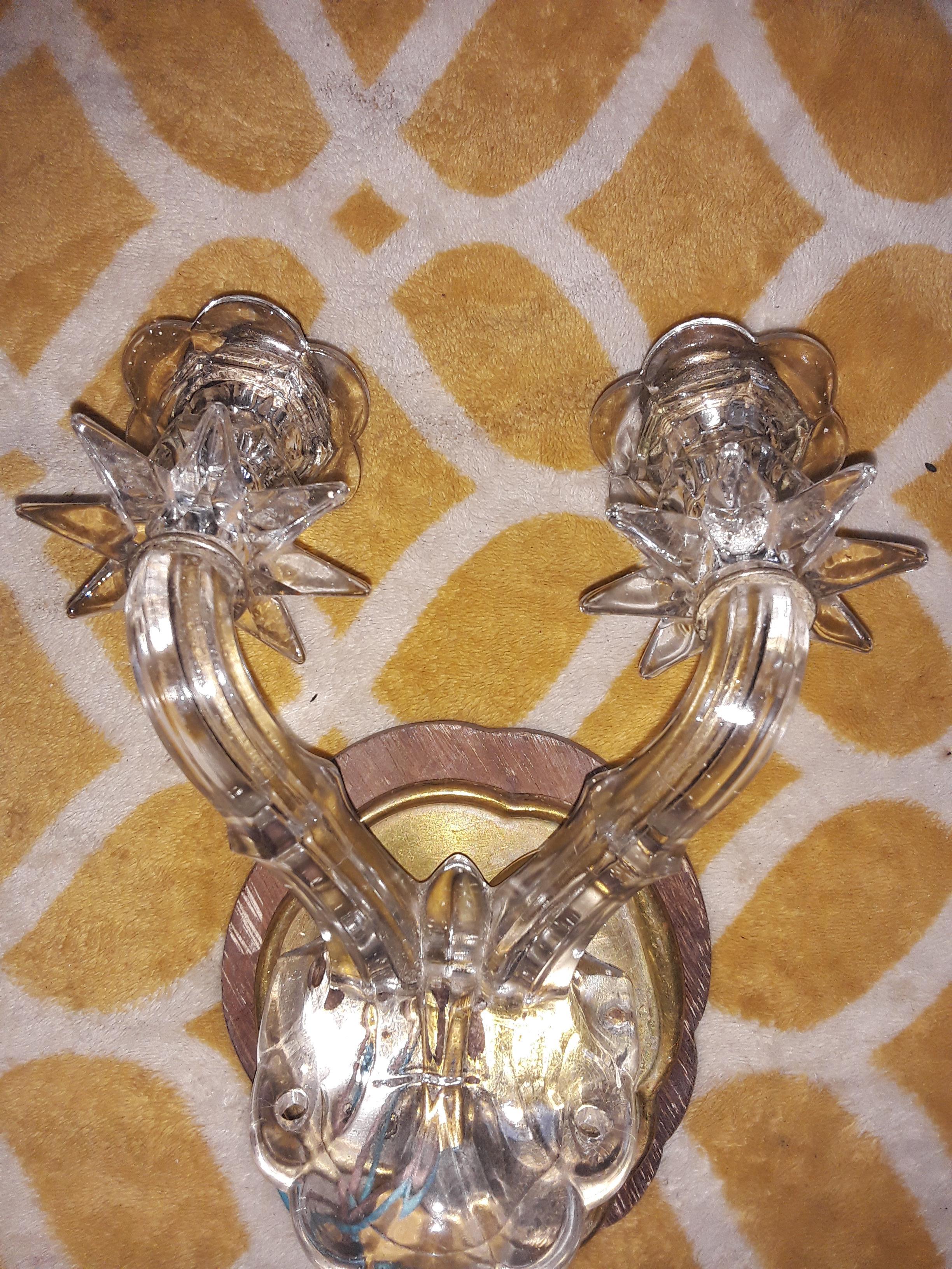 1940s French Regency Rare Crystal/ Art Glass Star/ Foliate Wall Sconce Lighting In Good Condition For Sale In Opa Locka, FL